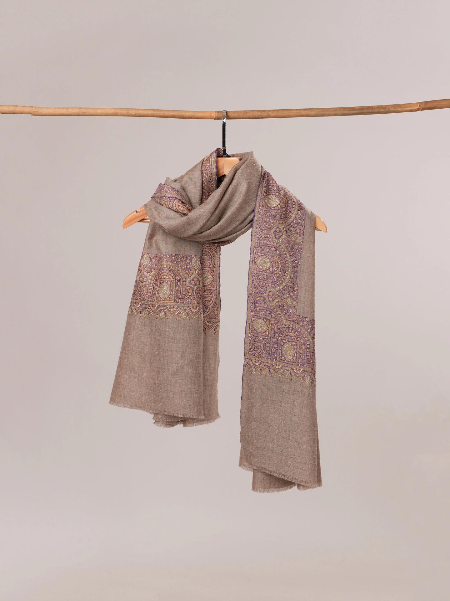 Natural Grey Daurdar Hand Embroidered Pure Pashmina Shawl Shahkaar.com