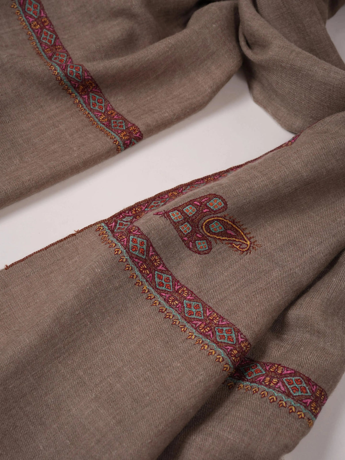 Handwoven Natural Beige Genuine Cashmere Scarf with Sozni Hashia Embroidery