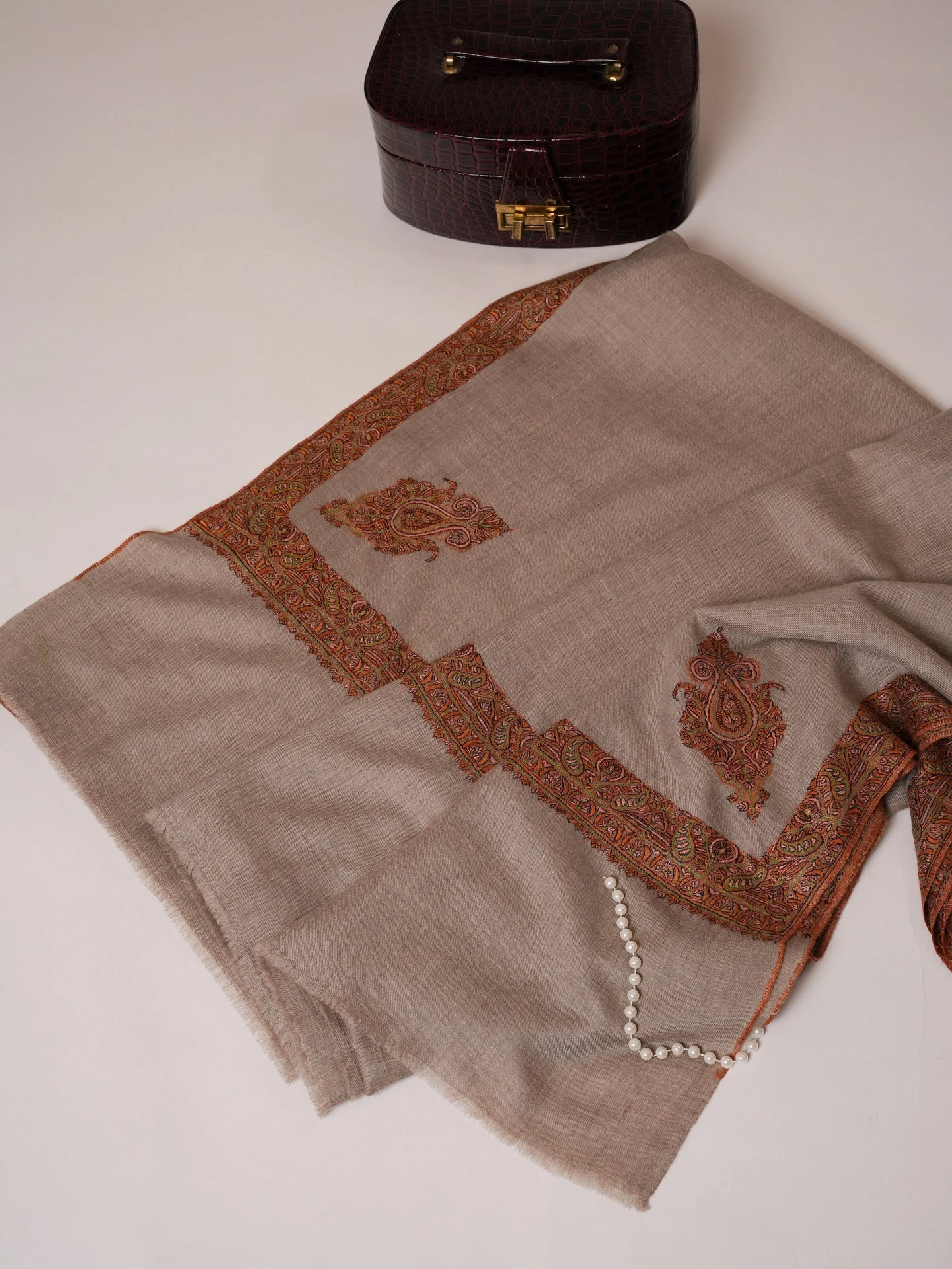 Hand Embroidered Daurdar Oversized Natural Pure Pashmina Shawl Shahkaar Global