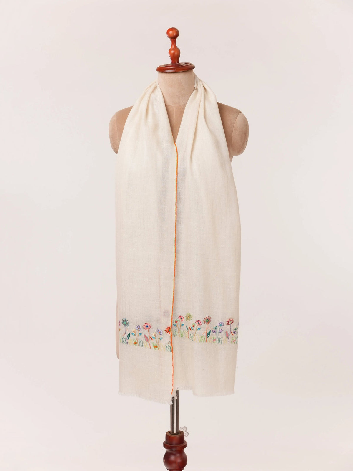 Hand Sozni Daisey Palldar Embroidery White Kashmiri Cashmere Scarf Shahkaar.com