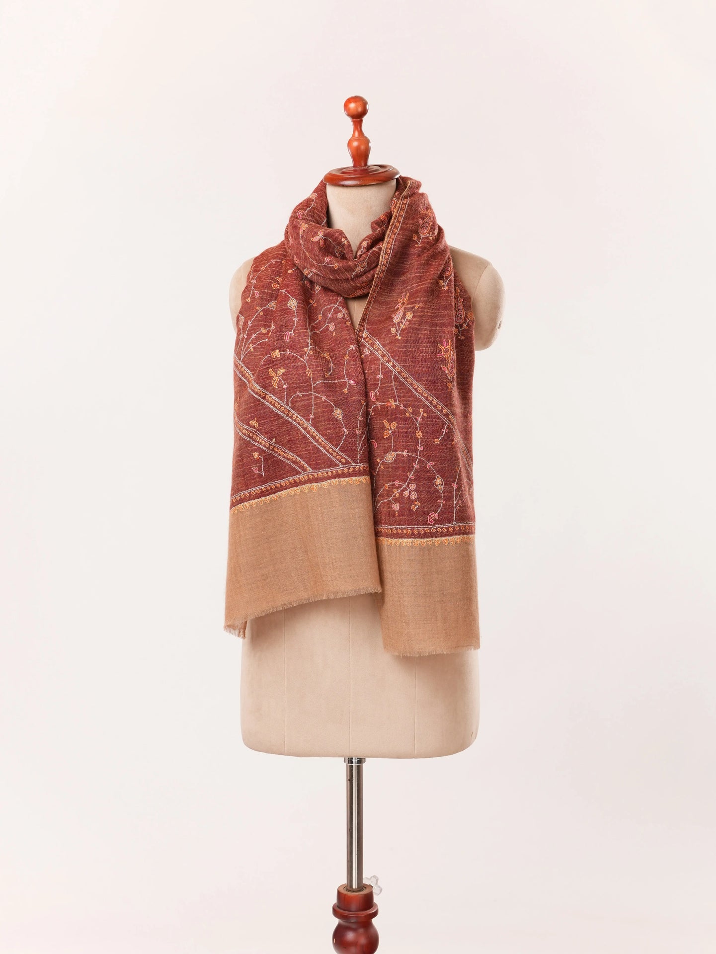 Jali Sozni Embroidery Kashmiri Handwoven Scarf in Cashmere Shahkaar.com