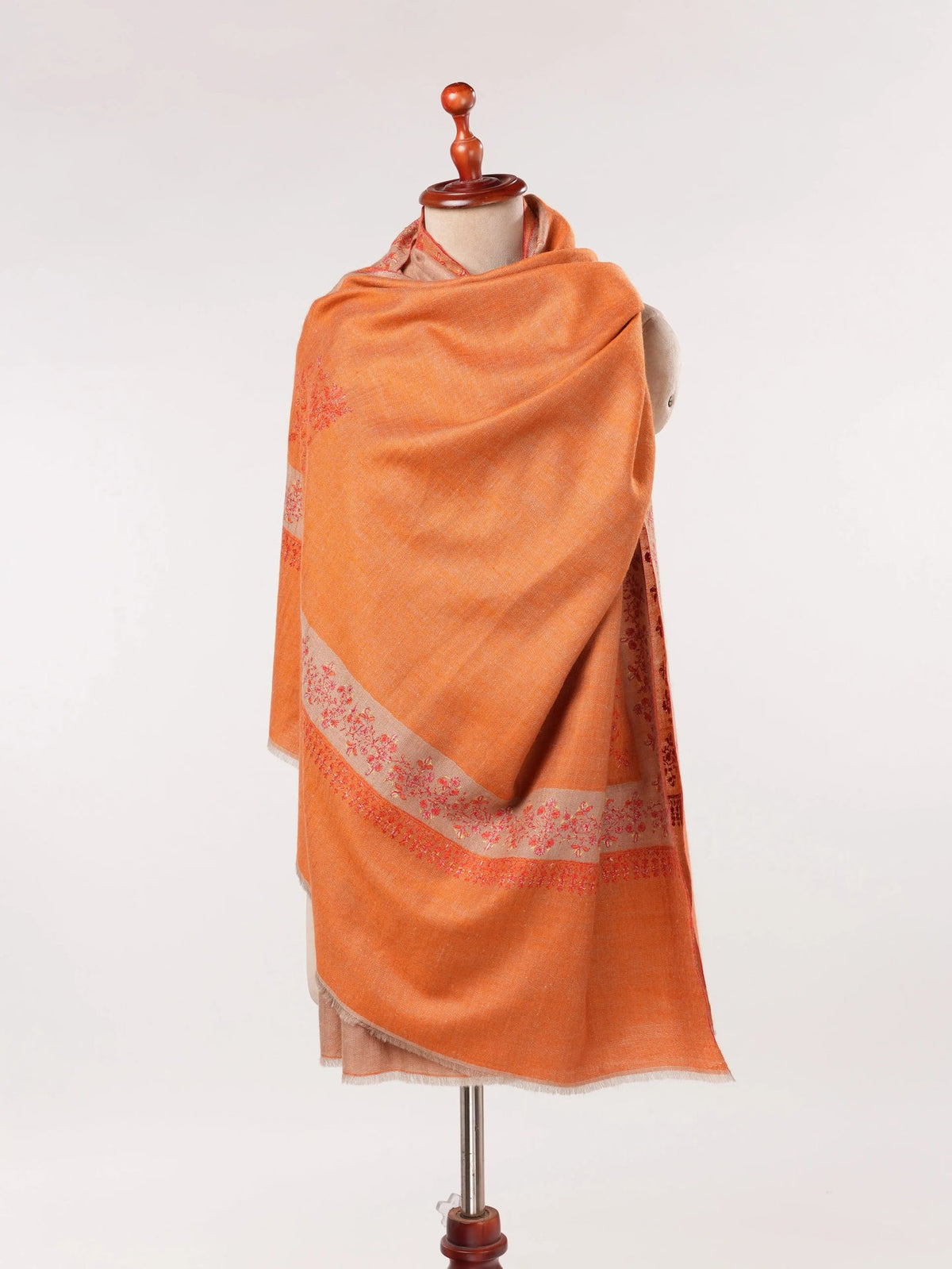 Daurdar Double Shade Hand Embroidered Kashmiri Handwoven Pashmina Shawl Shahkaar.com