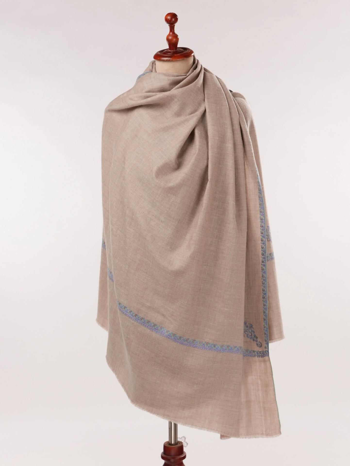 Classic Beige Handwoven Pashmina Shawl with Kashmiri Baildar Hand Embroidery Shahkaar.com
