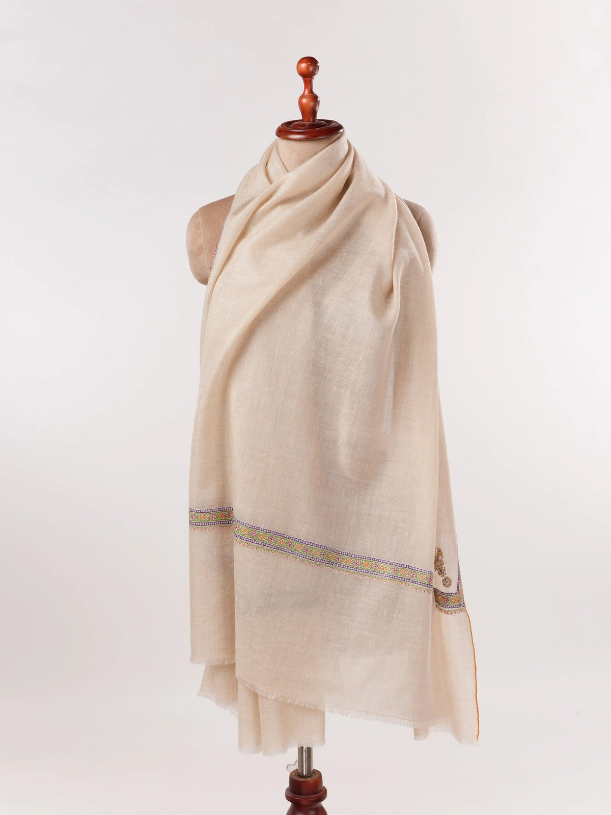 Natural White Handwoven Hashidar Sozni Embroidered Pashmina Shawl