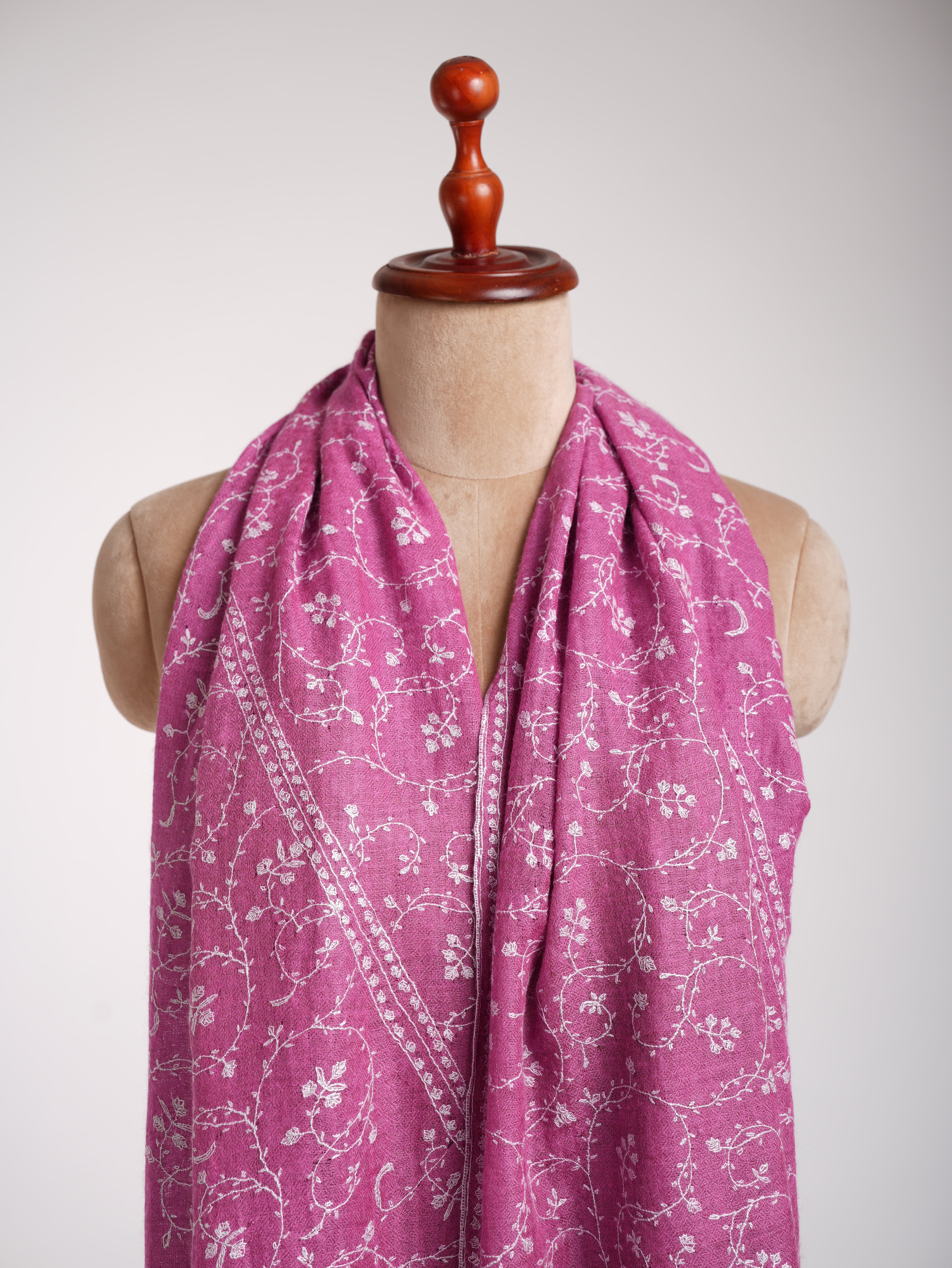 Stola in cashmere ricamato Sozni rosa Bubblegum