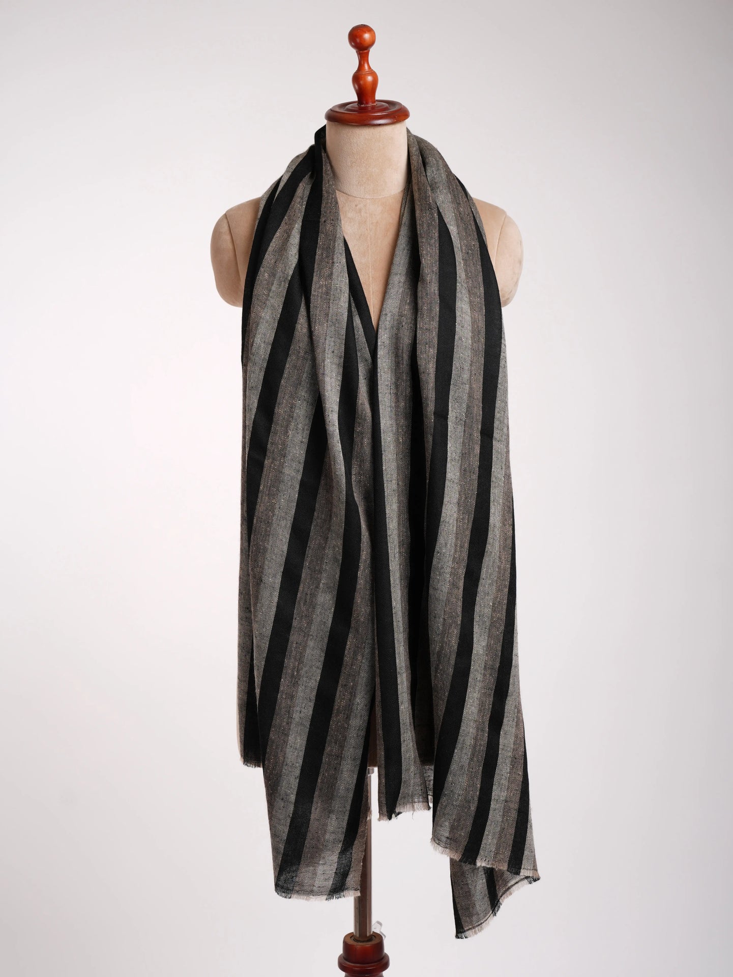 Handwoven Contemporary Cashmere Scarf in Black Toosh Grey Shahkaar