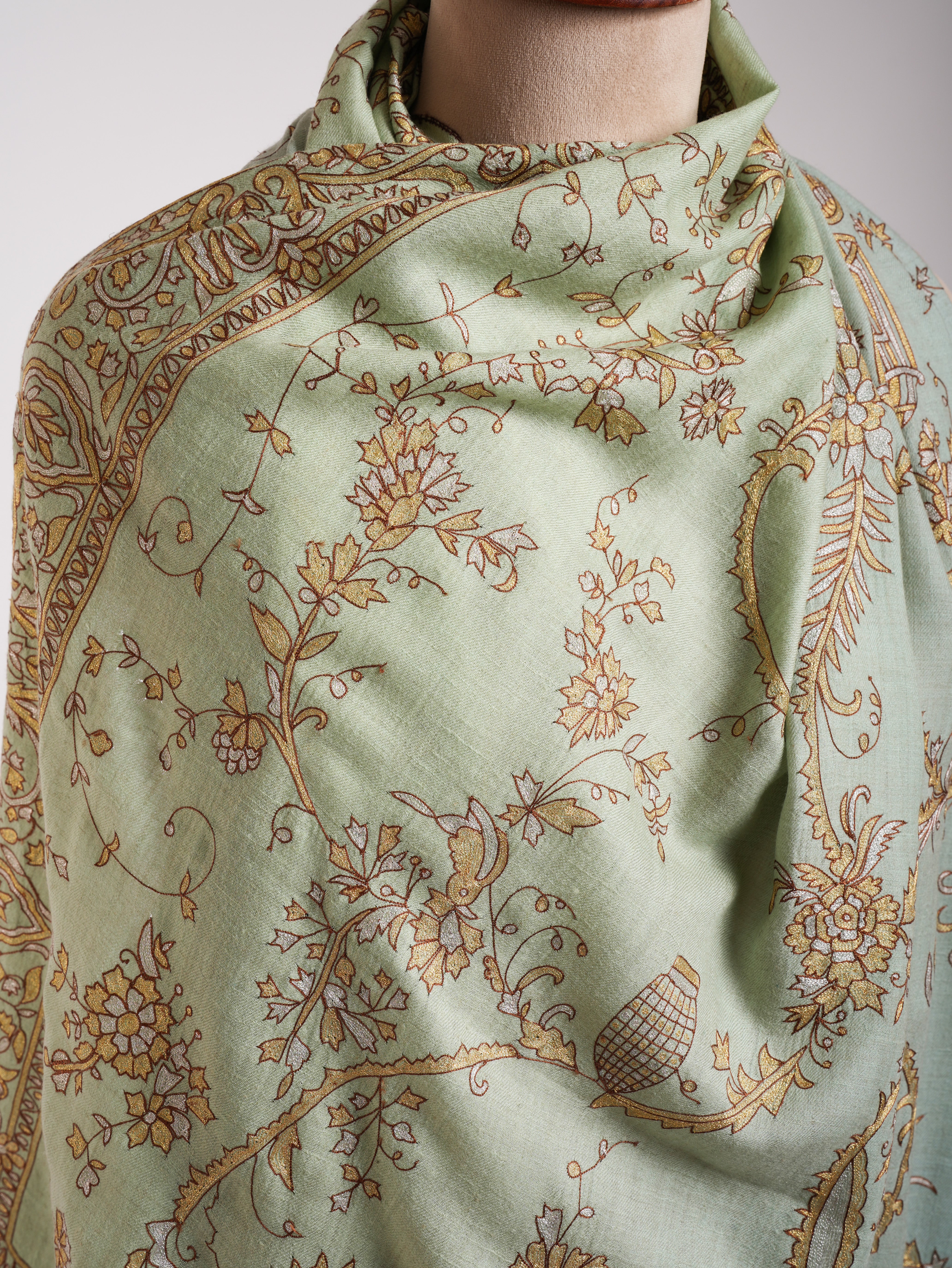Châle de pashmina indien brodé vert vert clair