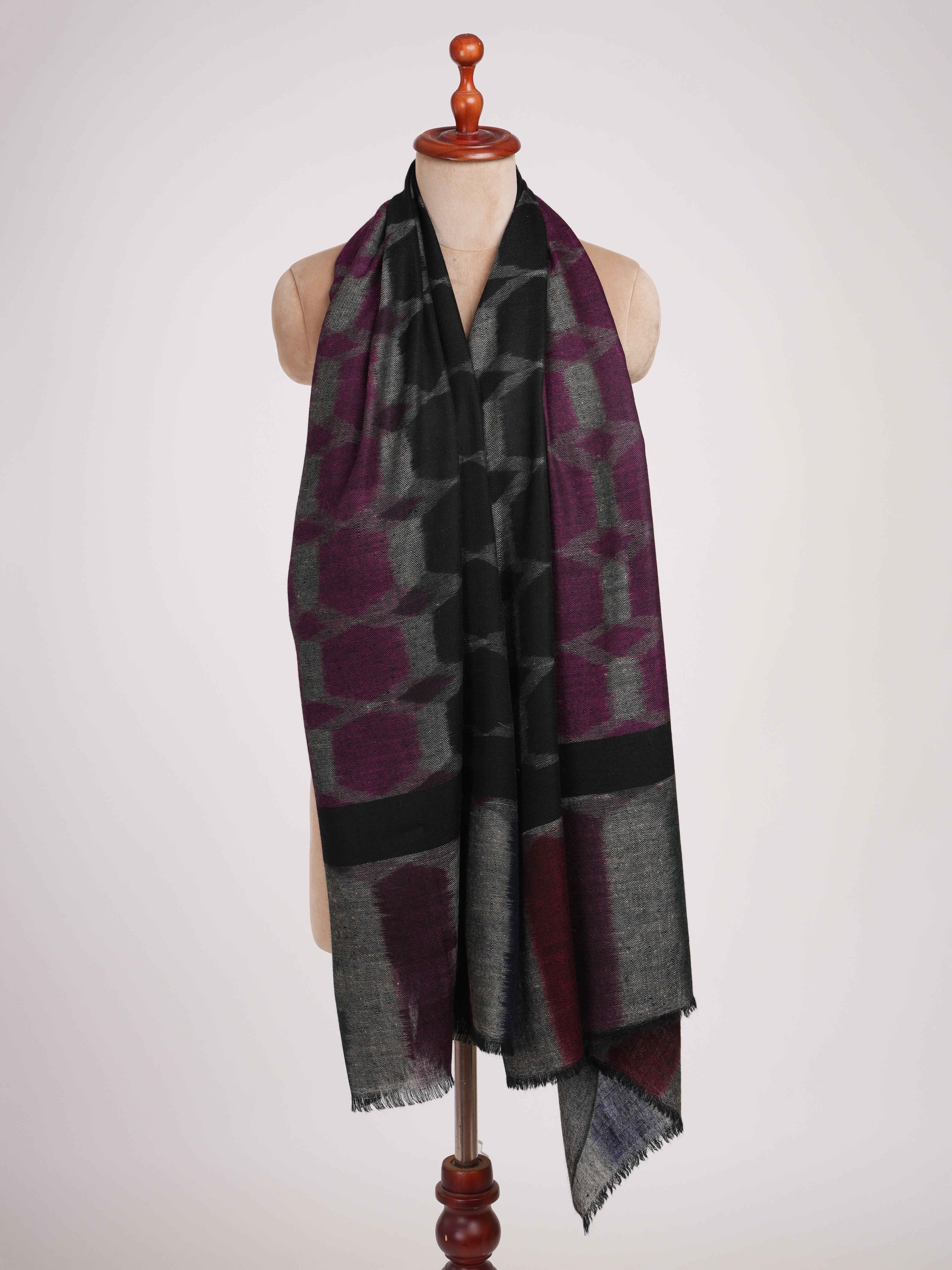 Lightweight and Soft Handwoven Pashmina Shawl