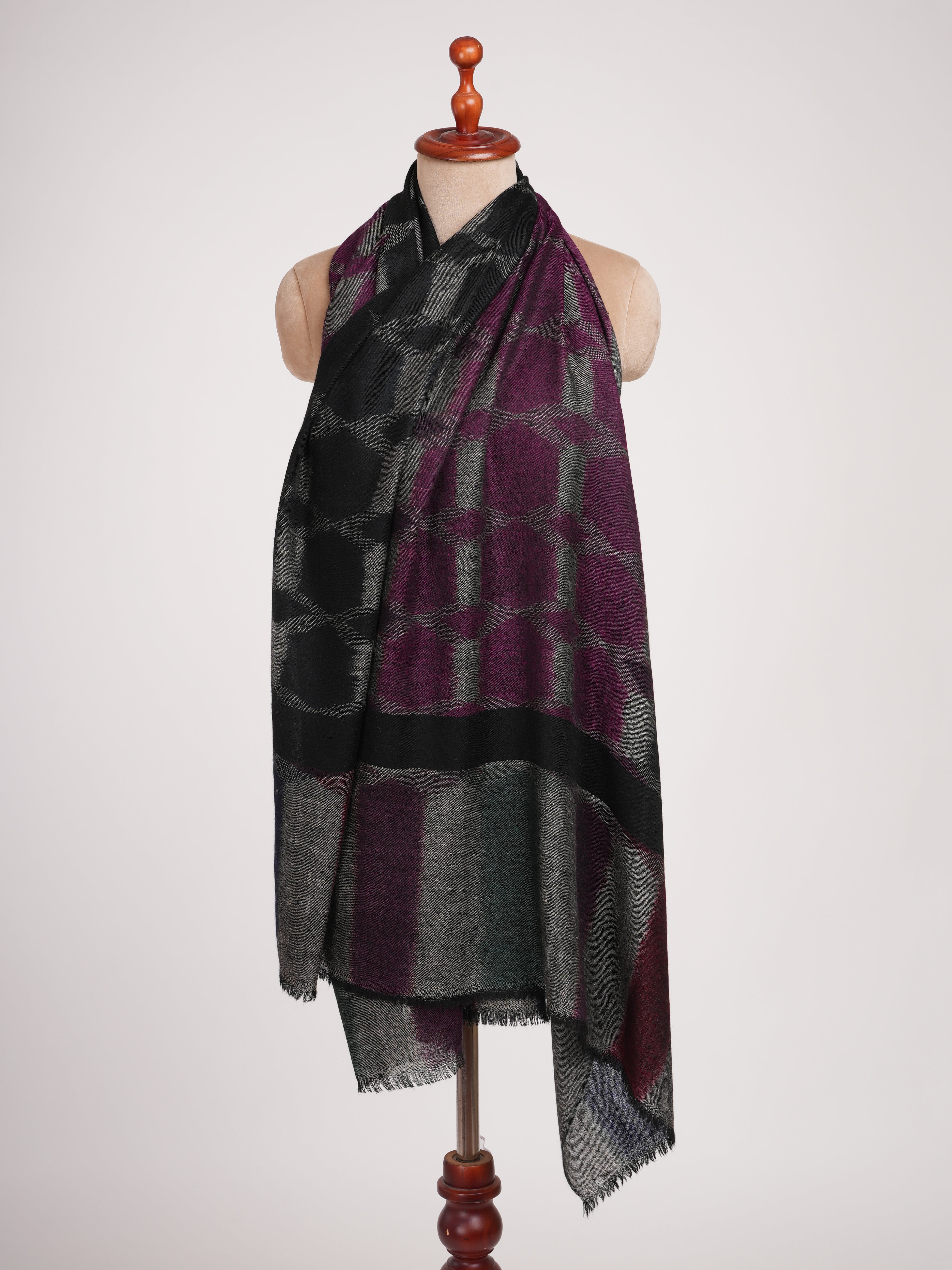 Lightweight and Soft Handwoven Pashmina Shawl