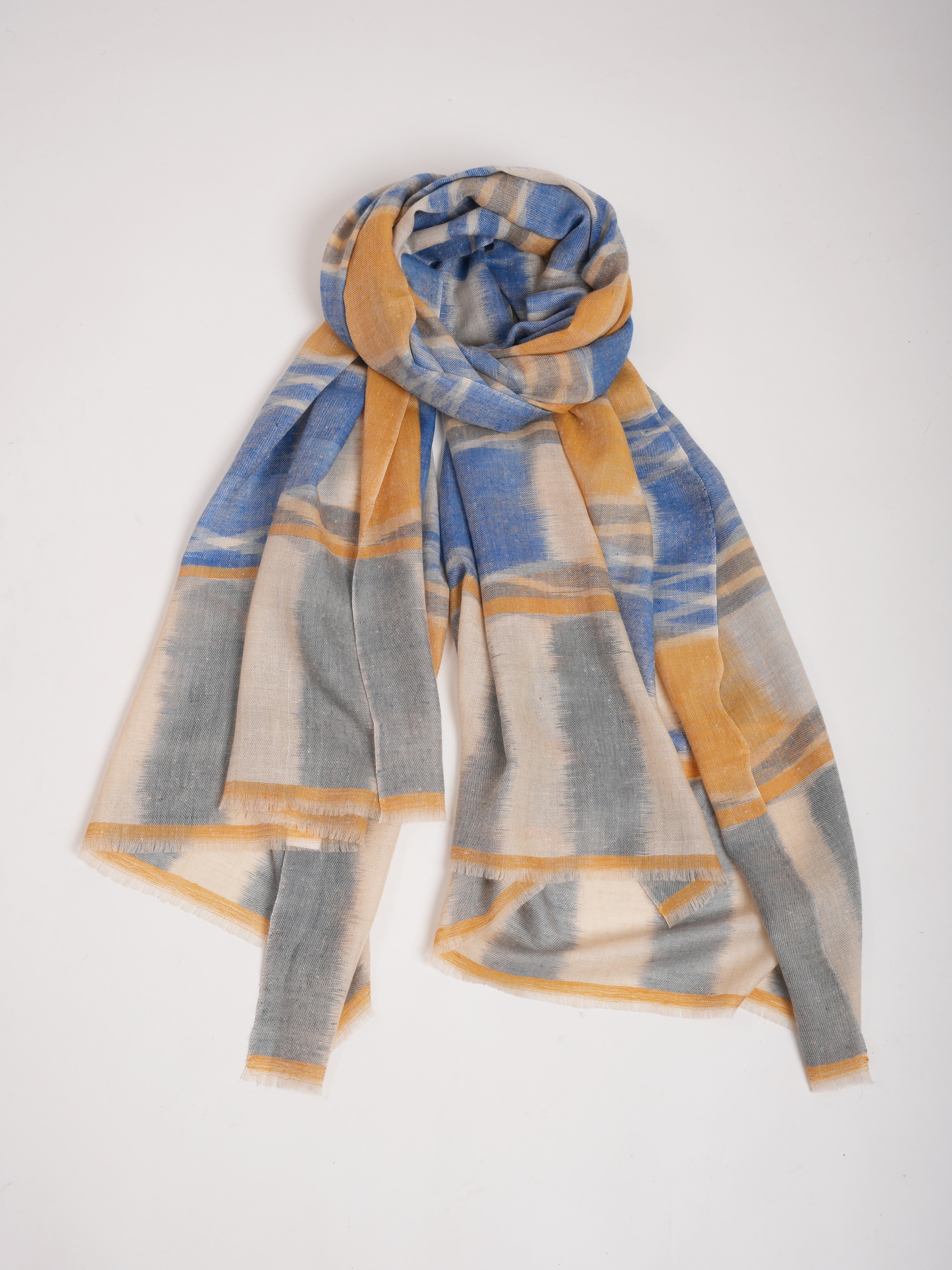 Featherlight Handwoven Ikat Kashmiri Pashmina Shawl