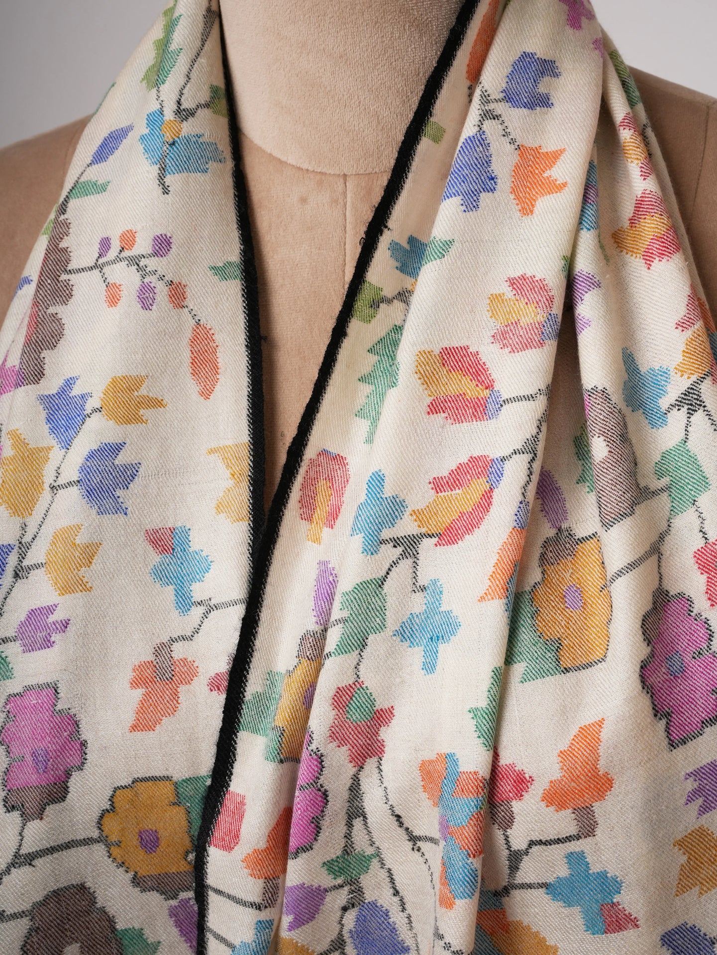 Artisan Crafted Indian Kani Handloomed Pashmina Scarf Shahkaar