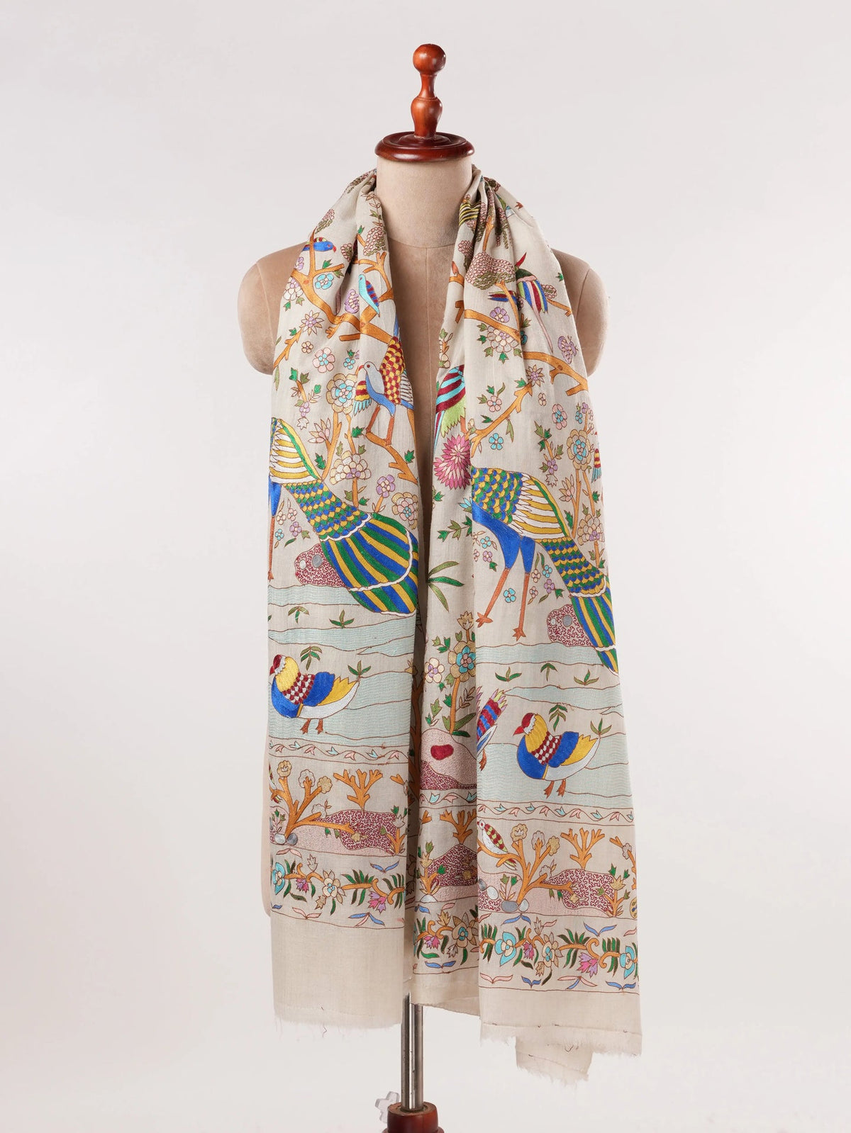 Luxurious Kalamkari Handwoven White Pashmina Shawl with Hand Embroidery Shahkaar.com