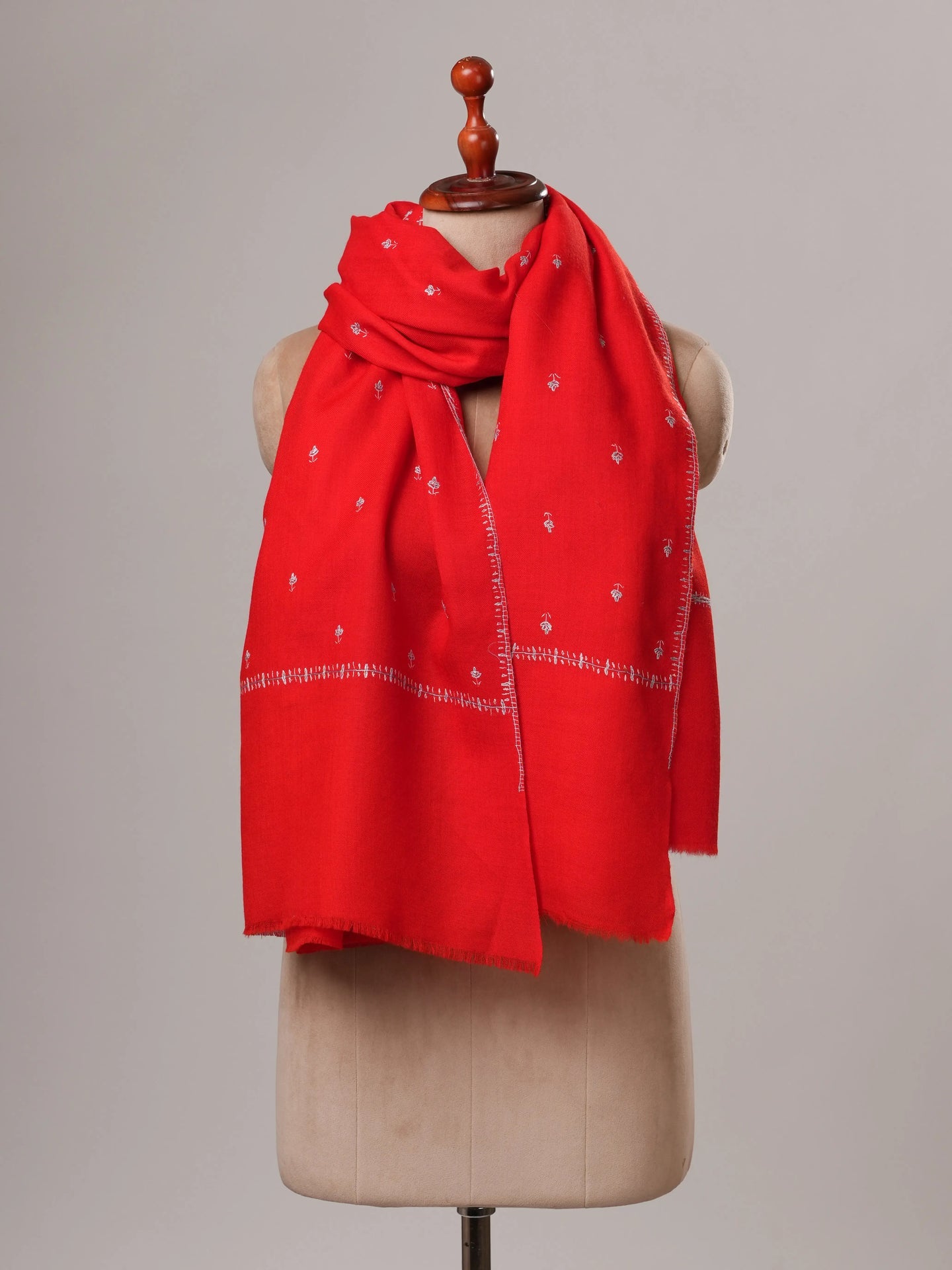Machie Buteh Hand Embroidered Fine Wool Indian Shawl Shahkaar