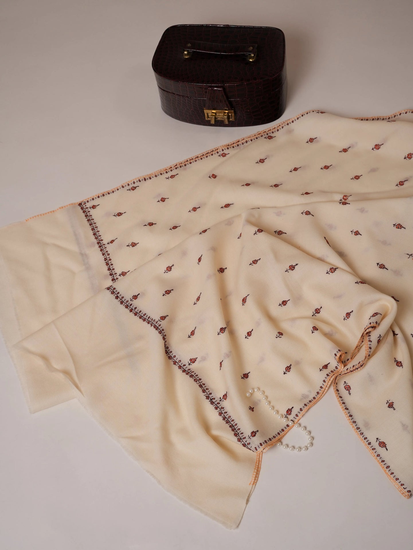 White Mâché Booti Soft Fine Wool Shawl Shahkaar Global