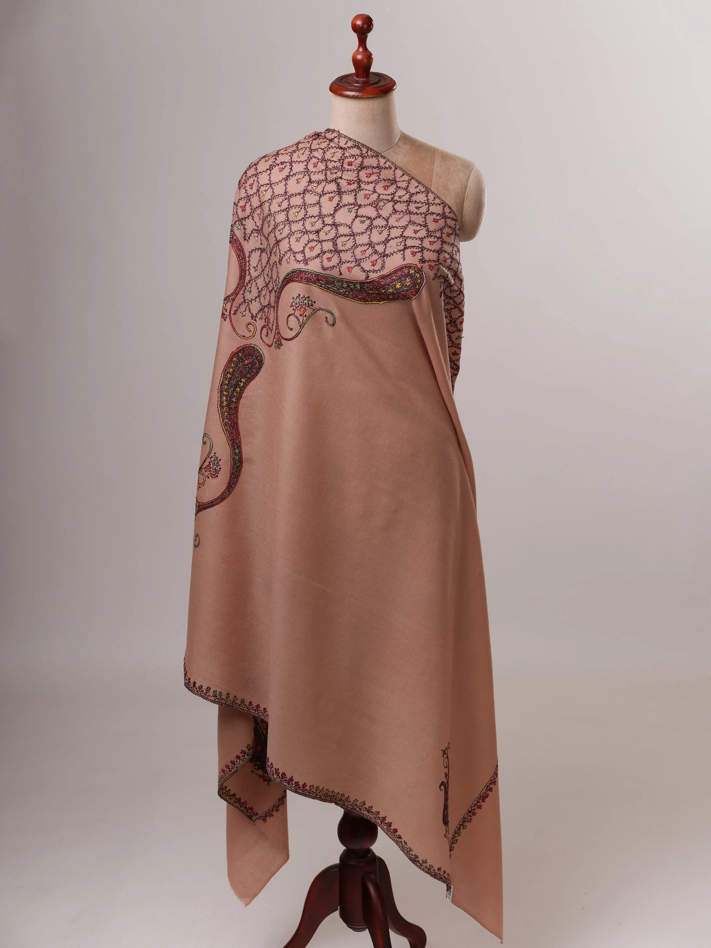 Elegant Light Pink Fine Wool Shawl Featuring Handcrafted Embroidery Shahkaar