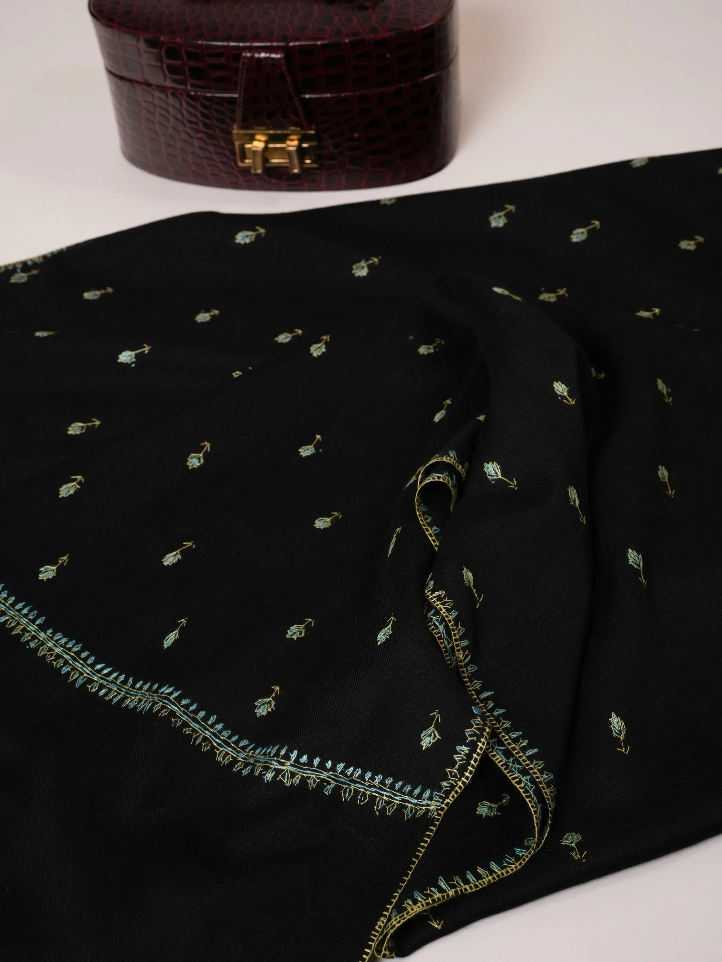 Black Fine Wool Machie Booti Kashmiri Shawl Shahkaar Global