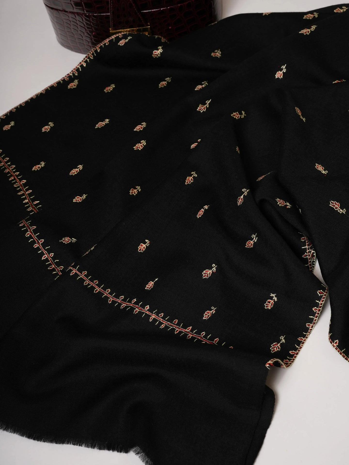 Hand Embroidered Machie Booti Indian Fine Wool Shawl Shahkaar