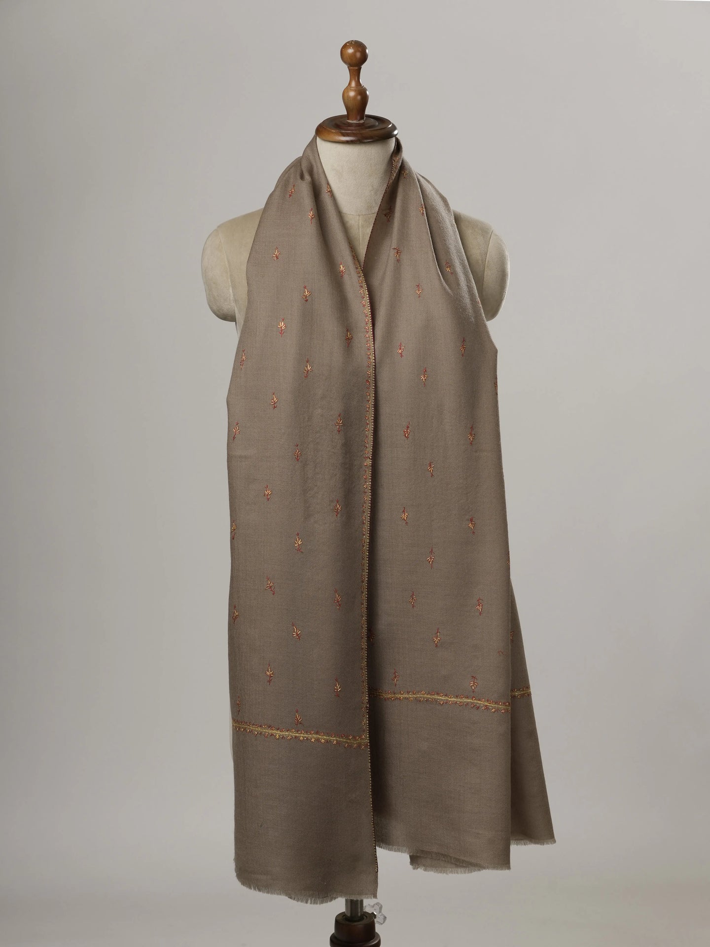 Toosh Color Hand Embroidered Fine Wool Shawl Shahkaar