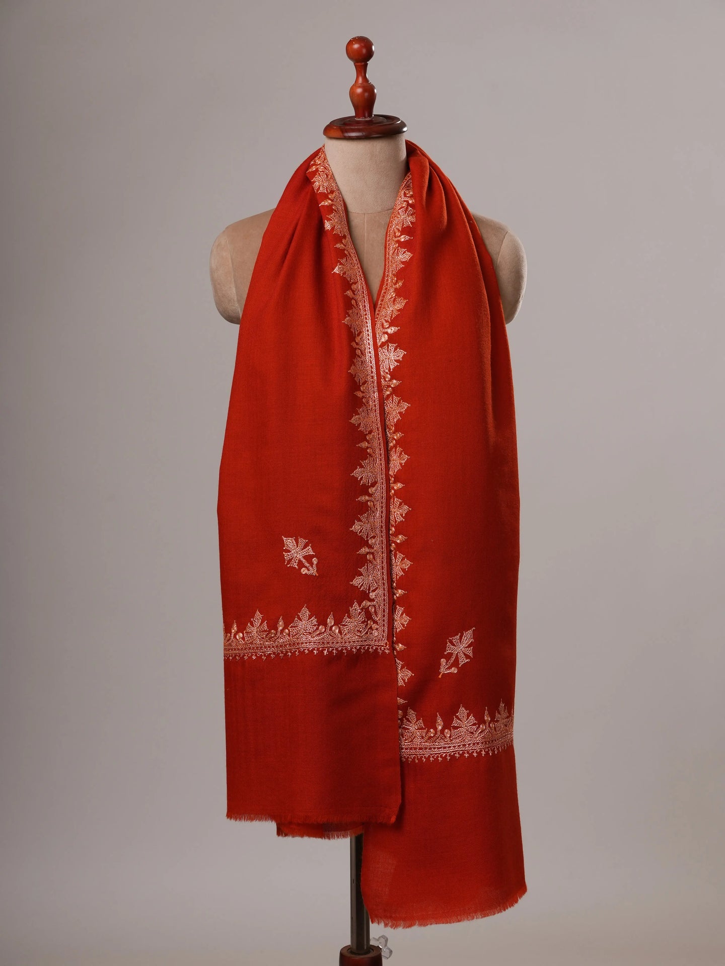Hashia Tilla Hand Embroidered Fine Wool Kashmiri Shawl Shahkaar