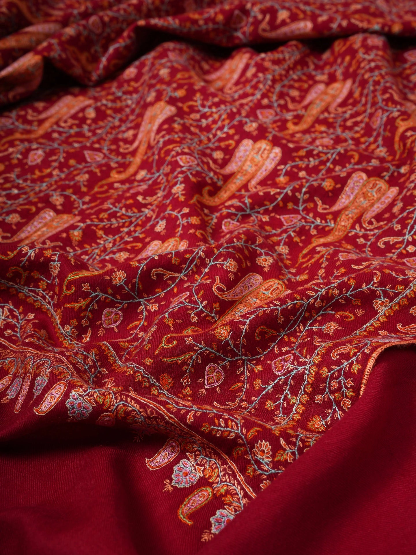 Neem Jamavar Pashmina Shawl with Classic Kashmiri Sozni Embroidery Shahkaar