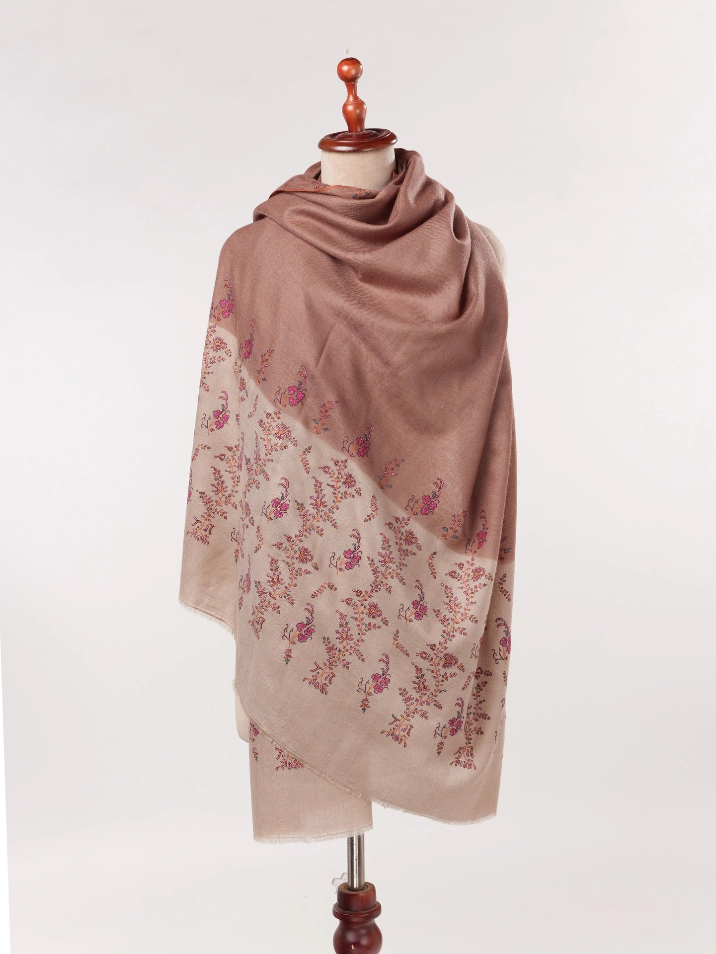 Palldar Kashmiri Handwoven Pashmina Shawl with Hand Sozni Embroidery Shahkaar.com