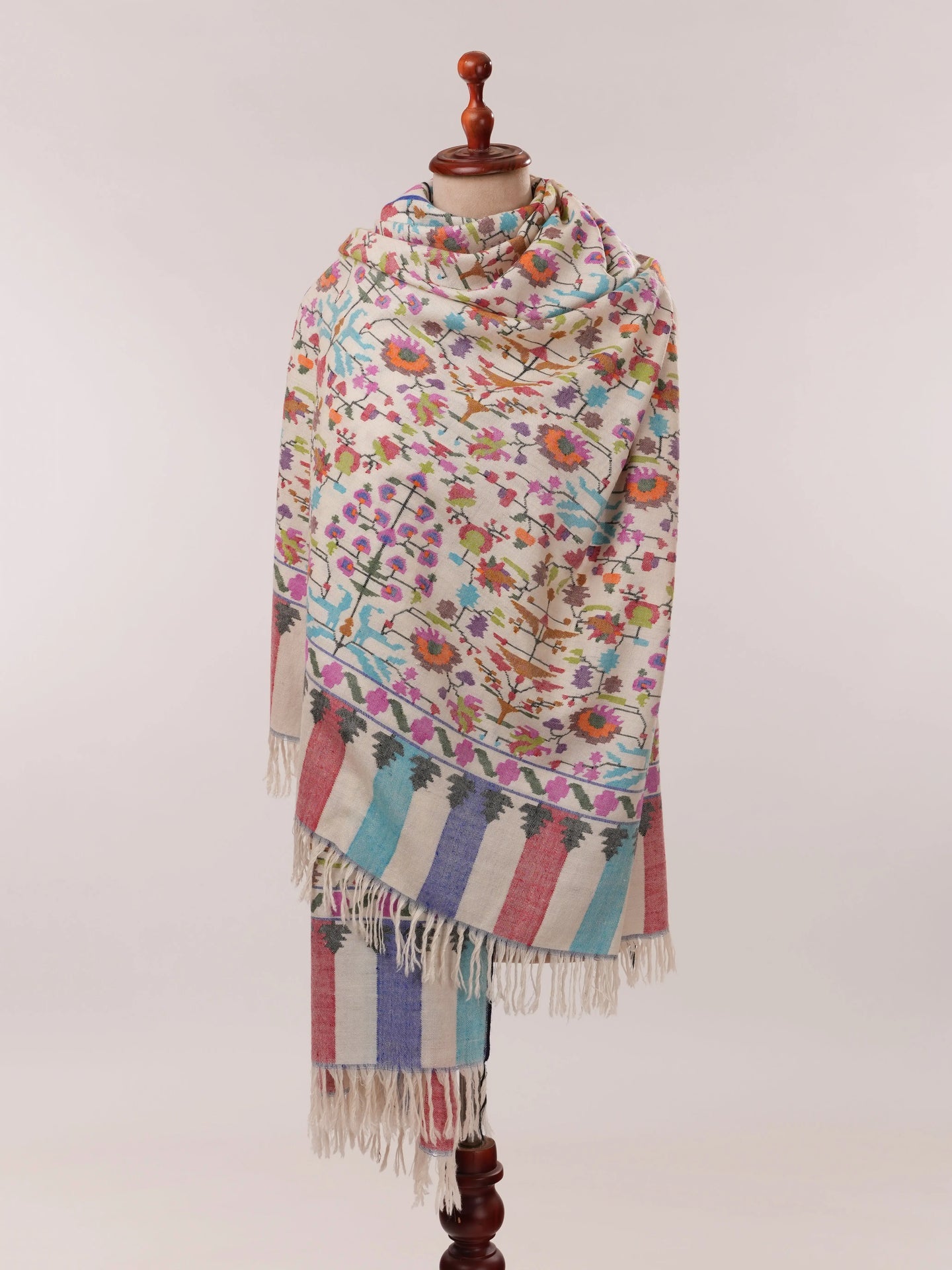 Natural White Floral Handwoven Kani Pashmina Shawl Shahkaar.com
