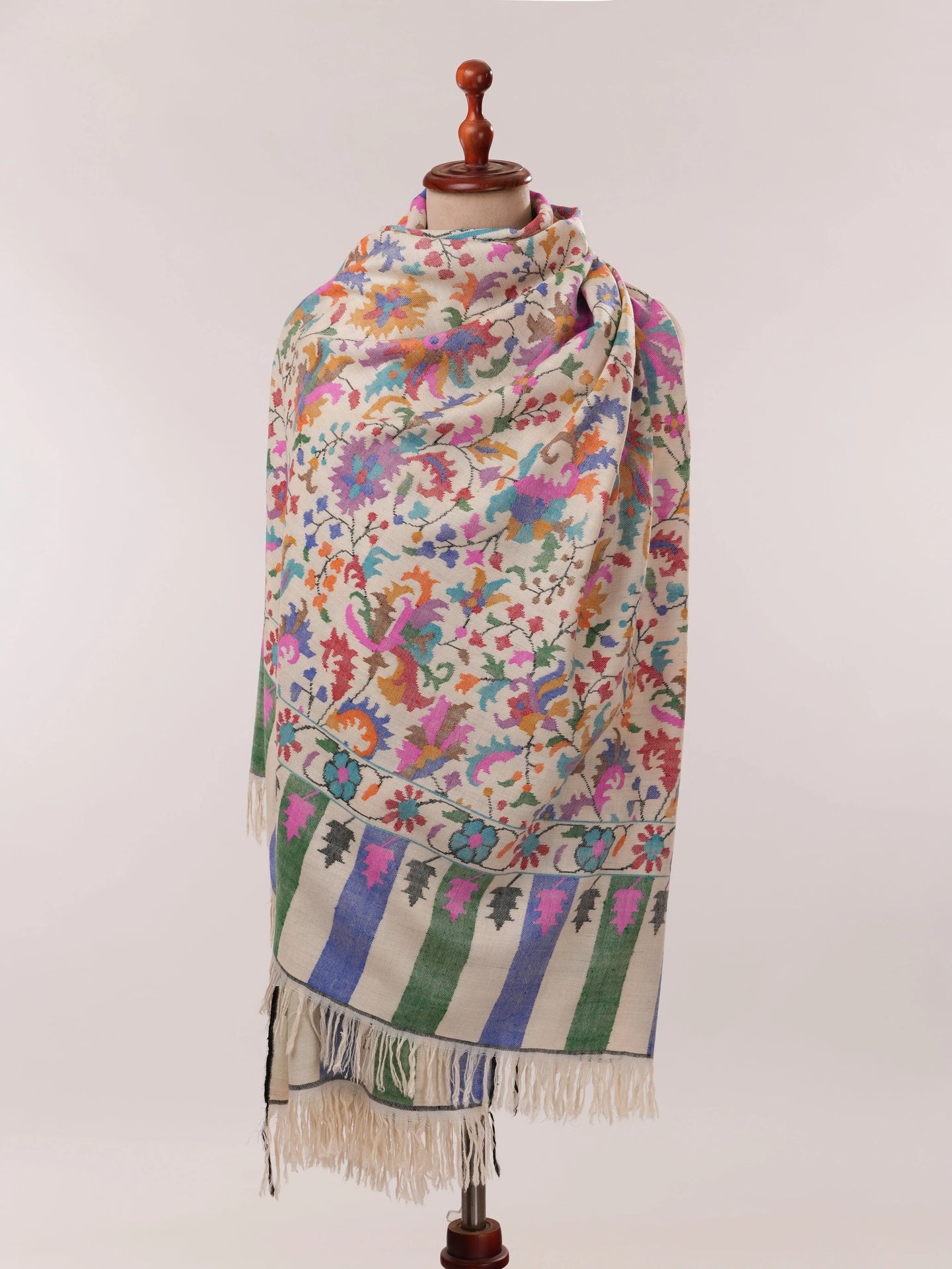 Natural White Floral Handwoven Kani Pashmina Shawl Shahkaar.com