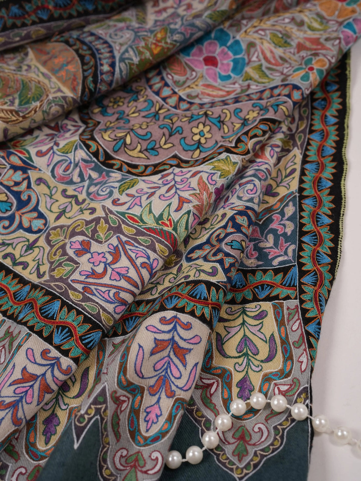 Kalamkari Hand Embroidered Grey Handwoven Pashmina Shawl Shahkaar.com