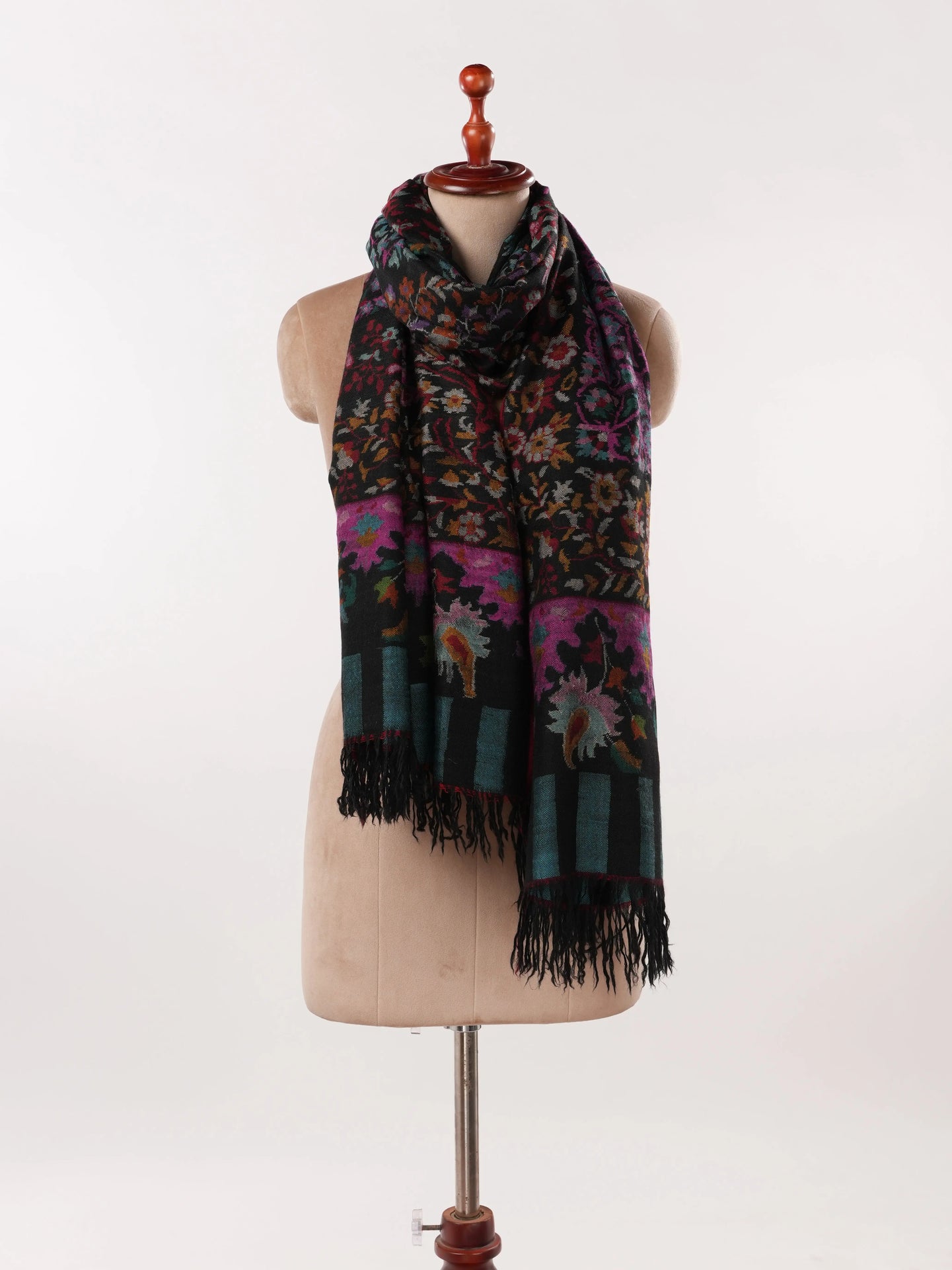 Women's Kani Kashmiri Handwoven Pure Black Pashmina Shawl Shahkaar.com