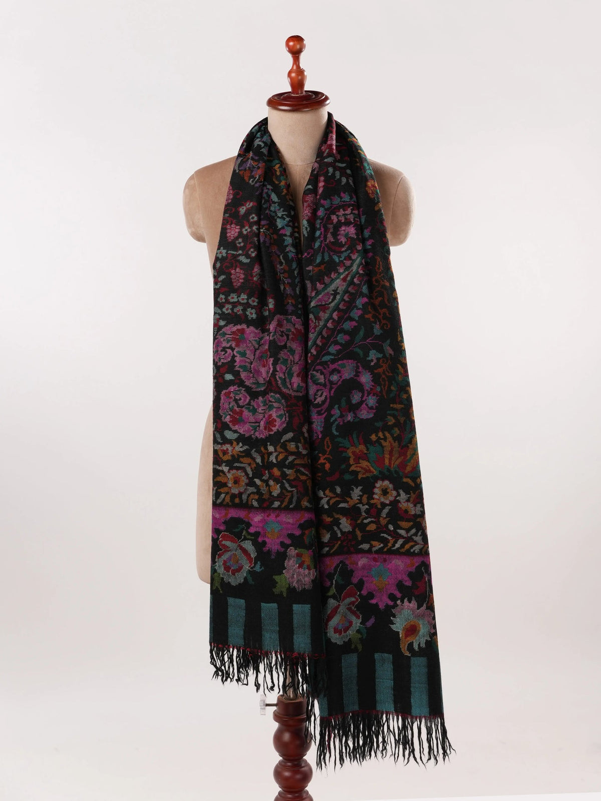 Women's Kani Kashmiri Handwoven Pure Black Pashmina Shawl Shahkaar.com