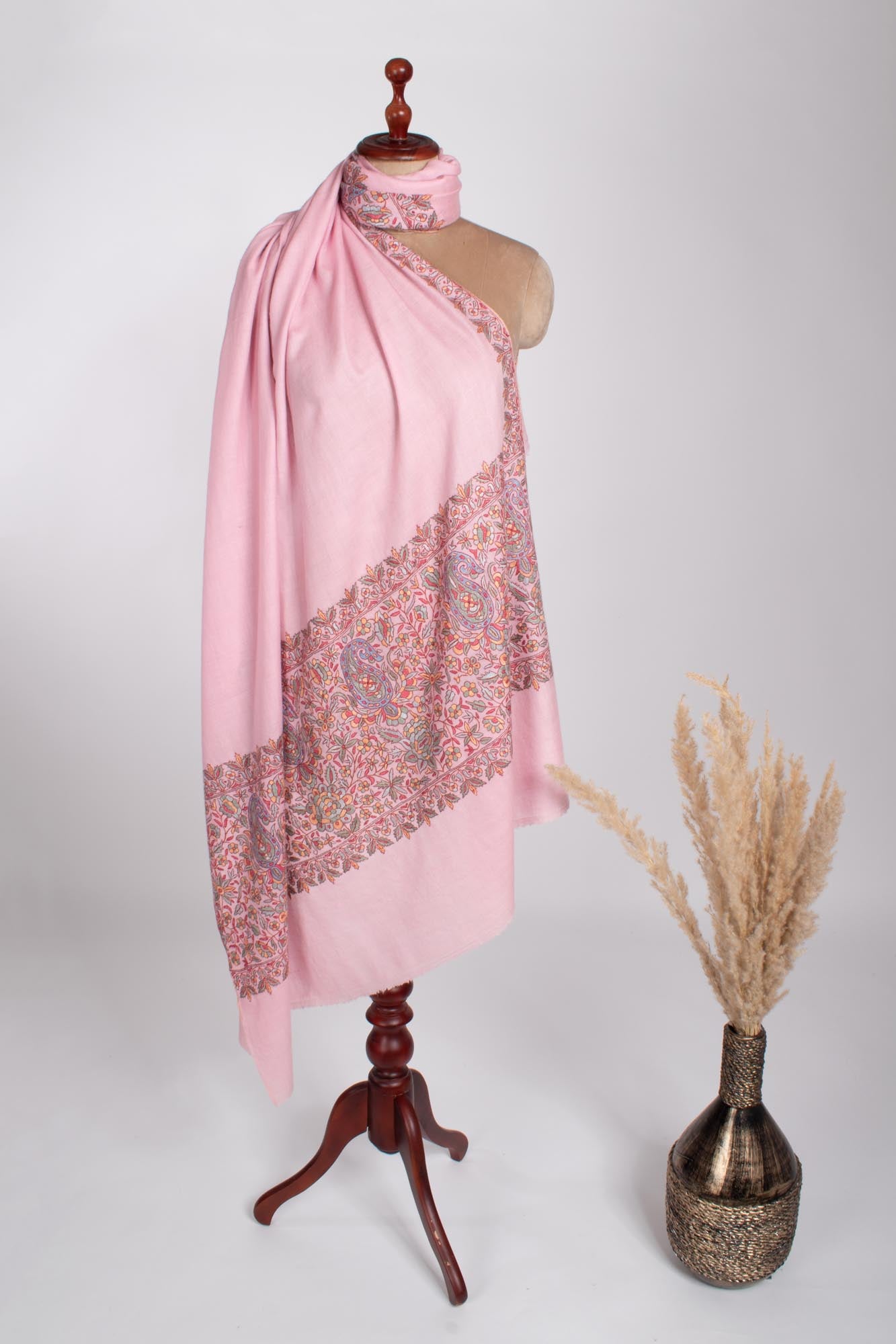 Baby Pink Papermachie brodé Pashmina - Dausa