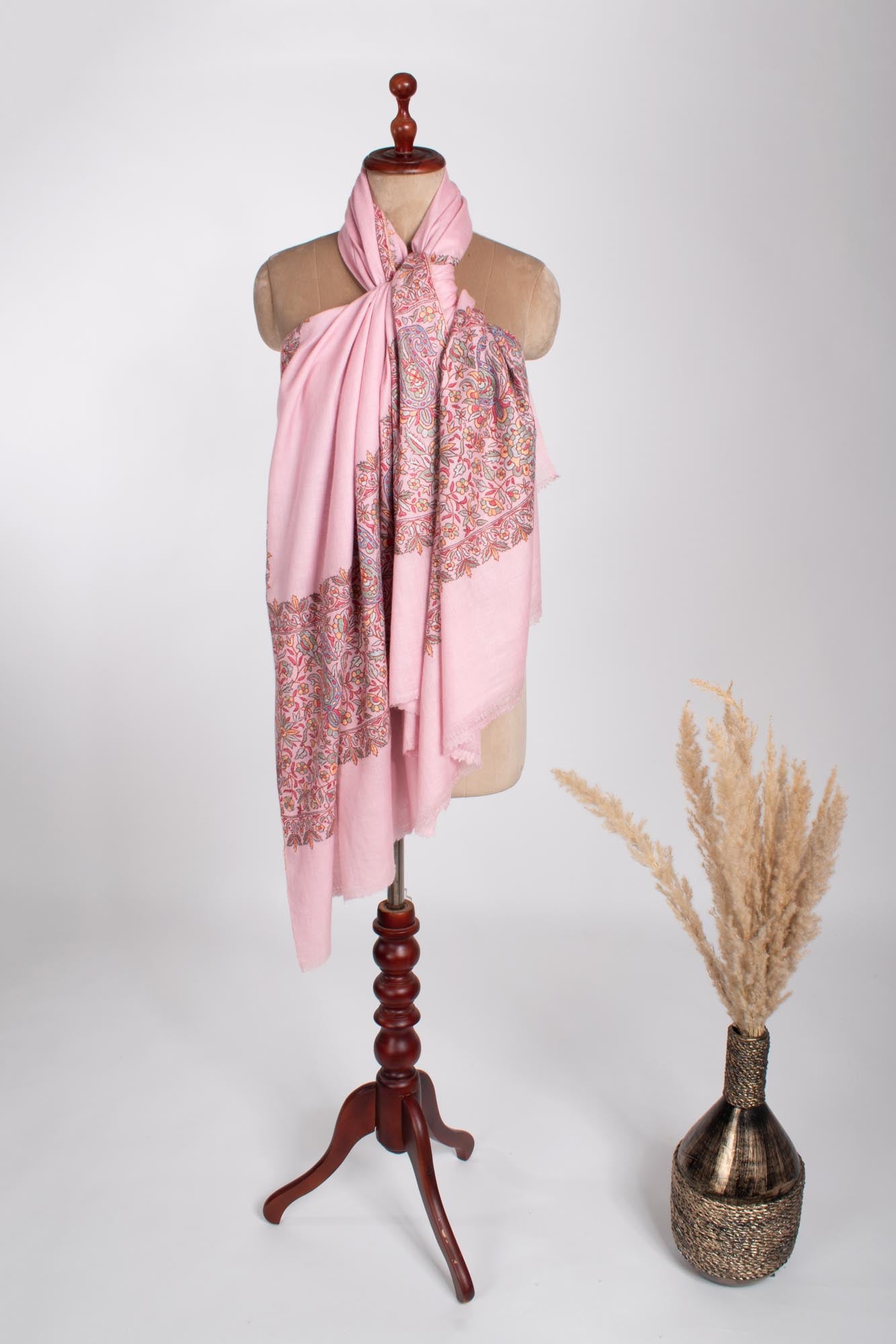 Baby Pink Papermachie brodé Pashmina - Dausa