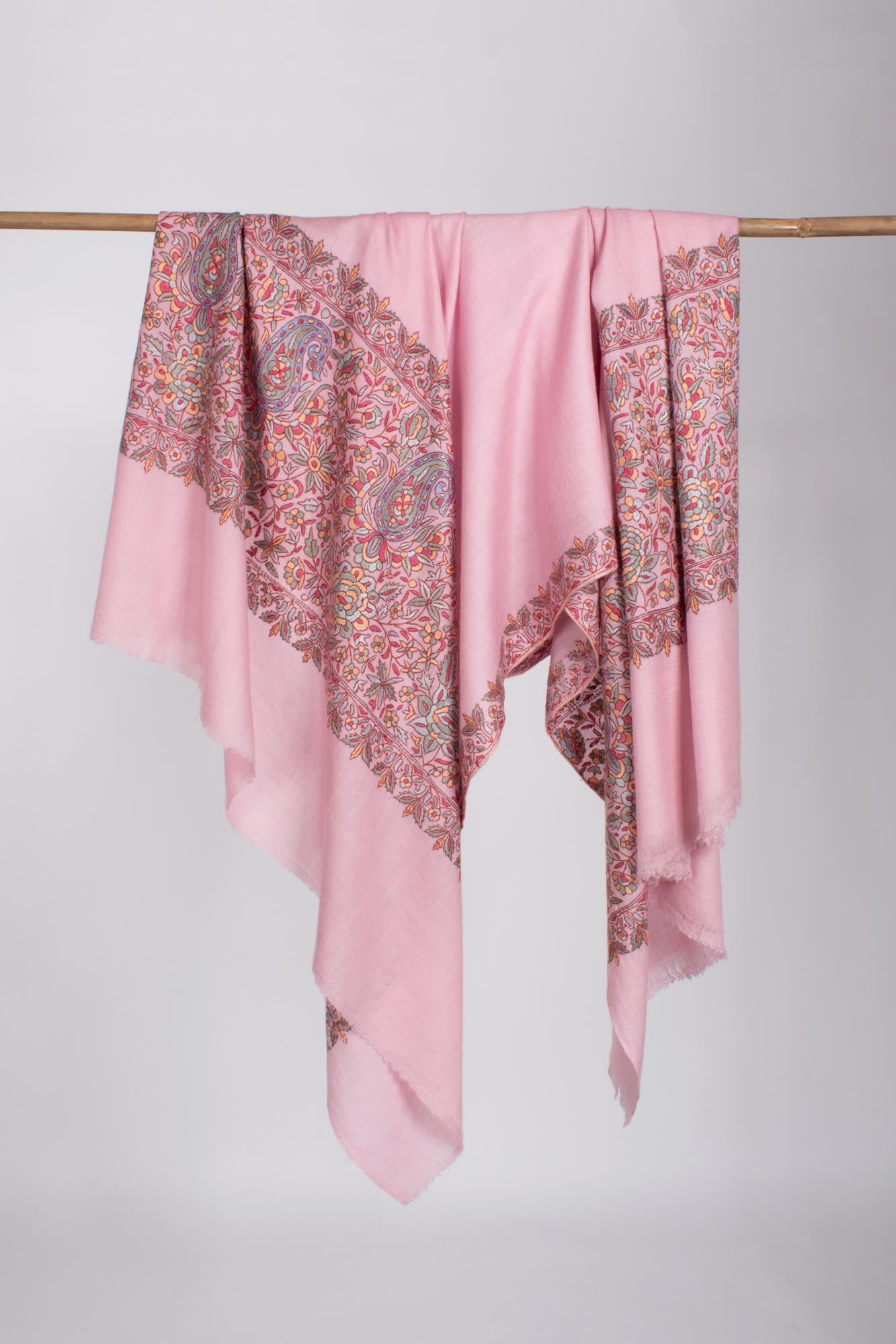 Baby Pink Papermachie brodé Pashmina - Dausa
