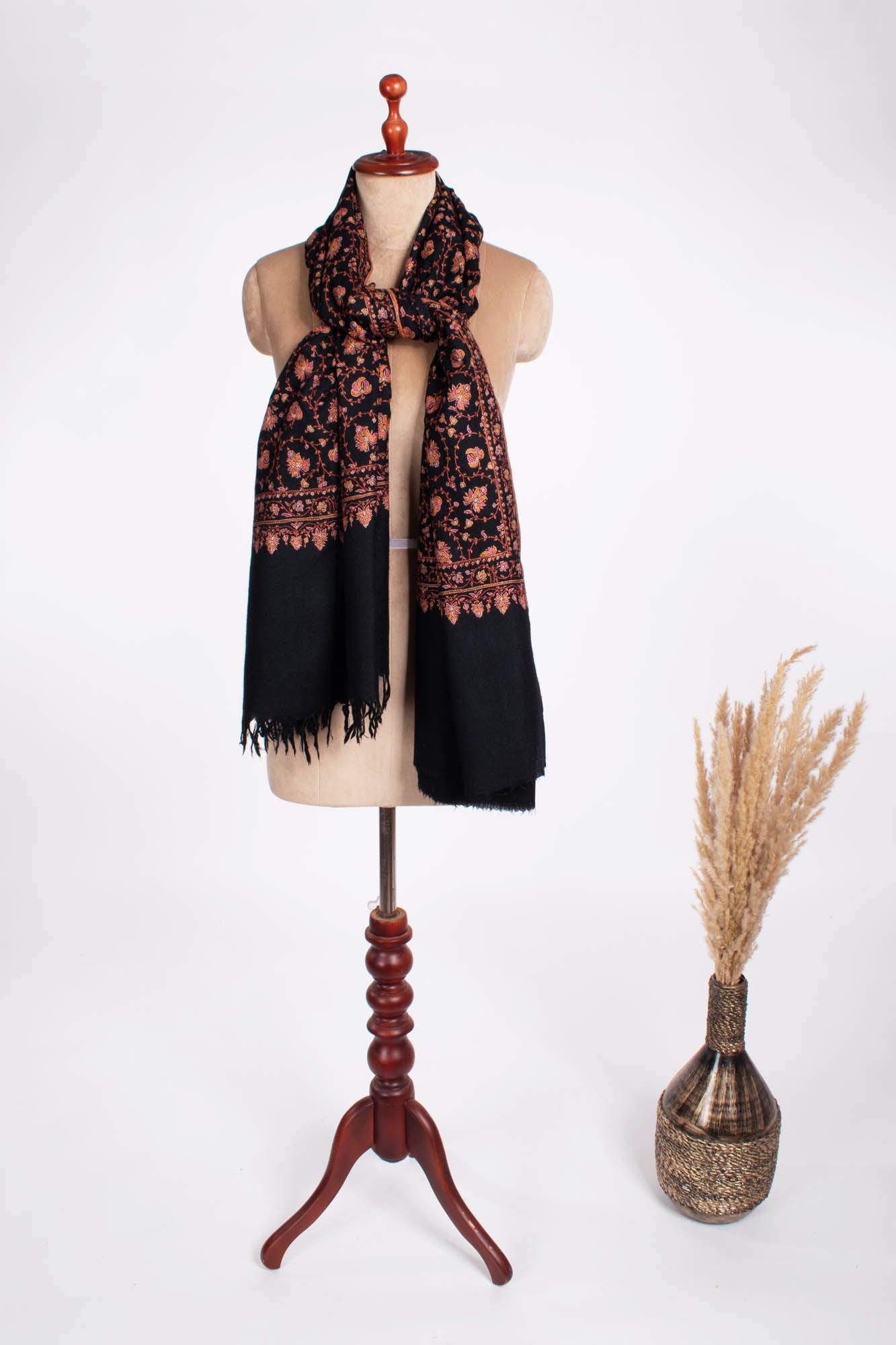 Schwarzer Sozni bestickter Khaki Kaar Pashmina Schal - WALPI
