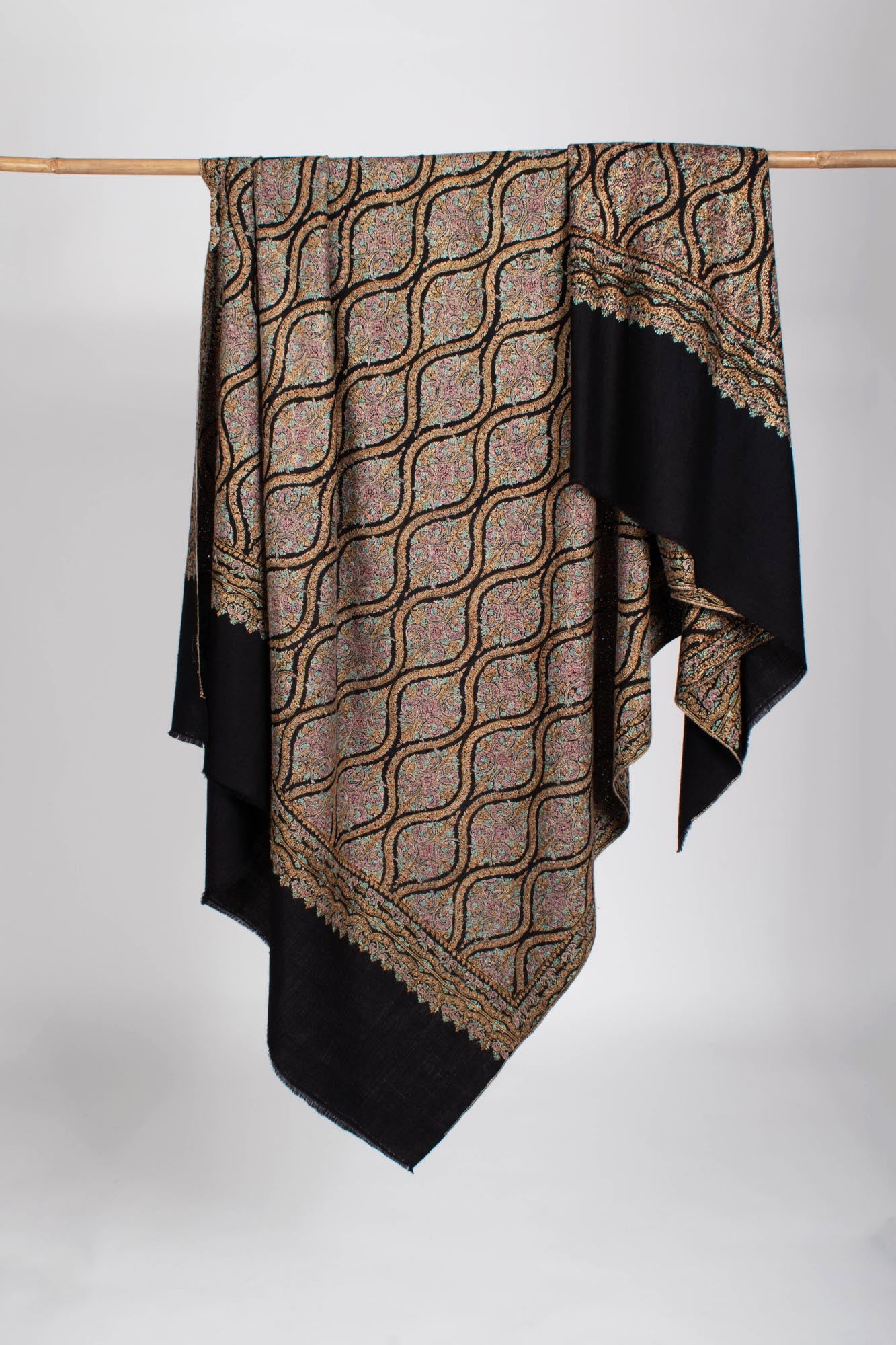 Châle de pashmina artistique noire - Breda