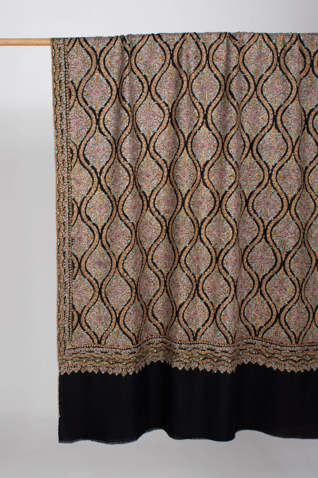 Châle de pashmina artistique noire - Breda