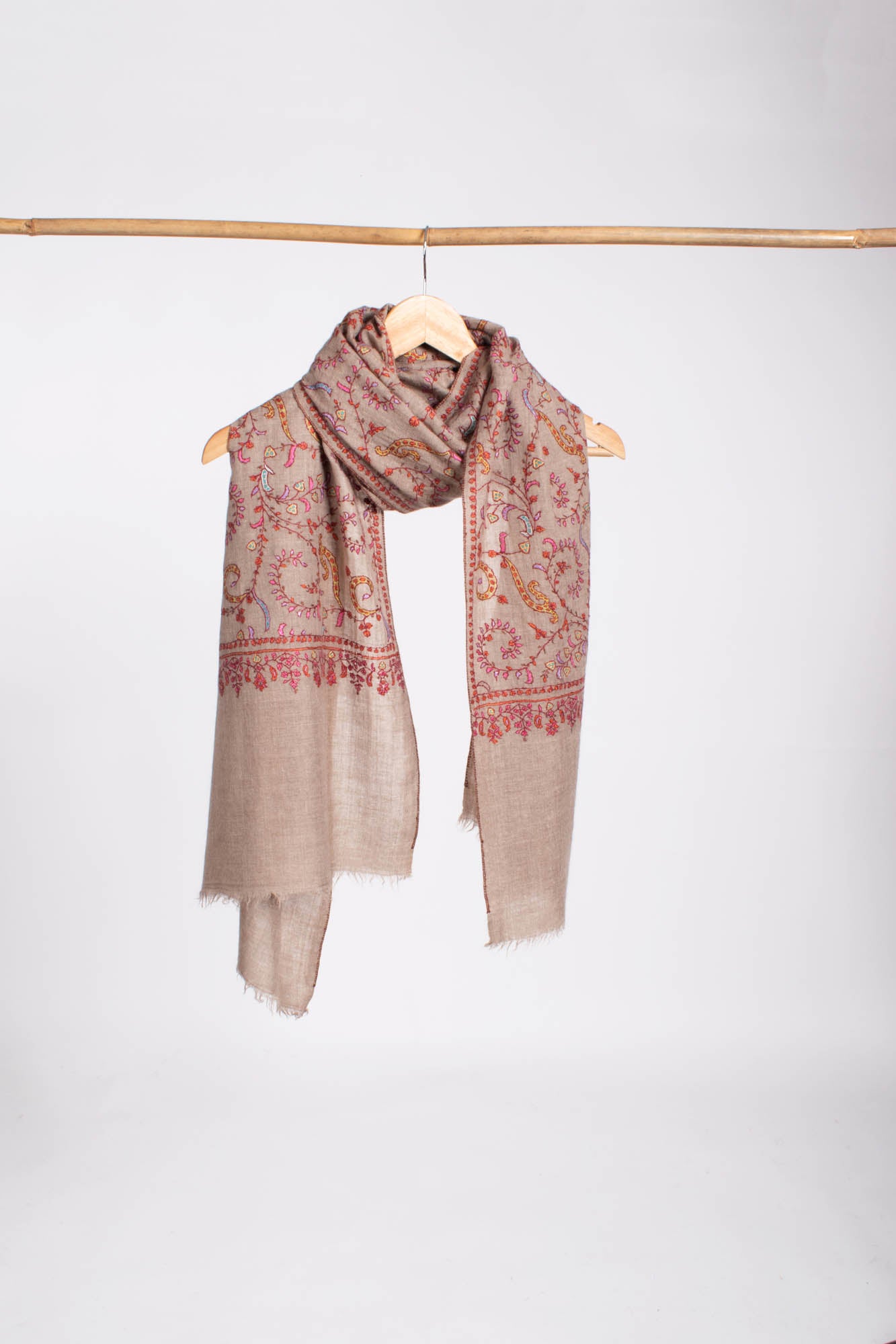 Sciarpa in cashmere grigia fatta a mano - TOMBSTONE
