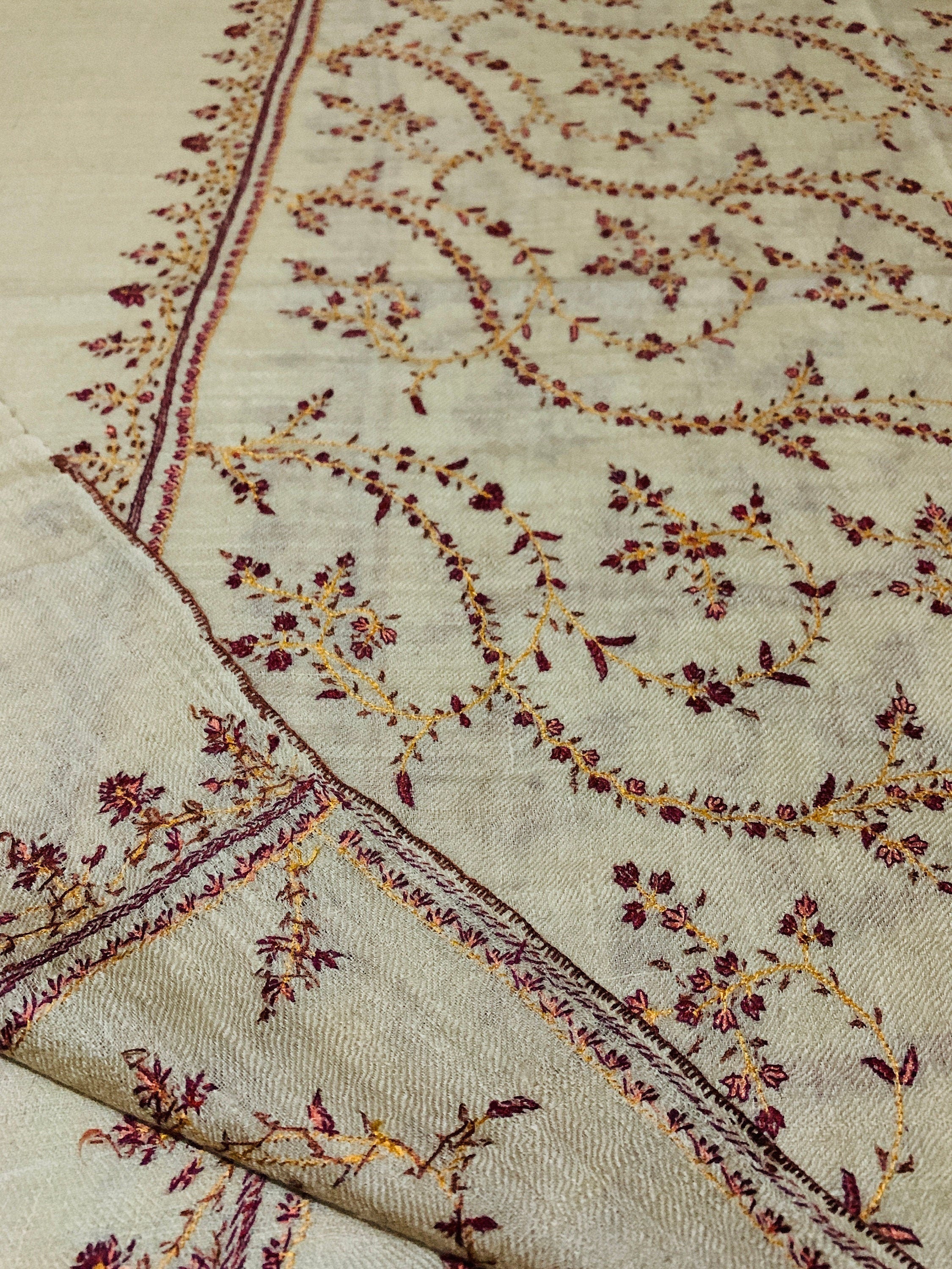 LA GRANDE VENTE D’HIVER Écharpe en cachemire Pashmina brodée à la main