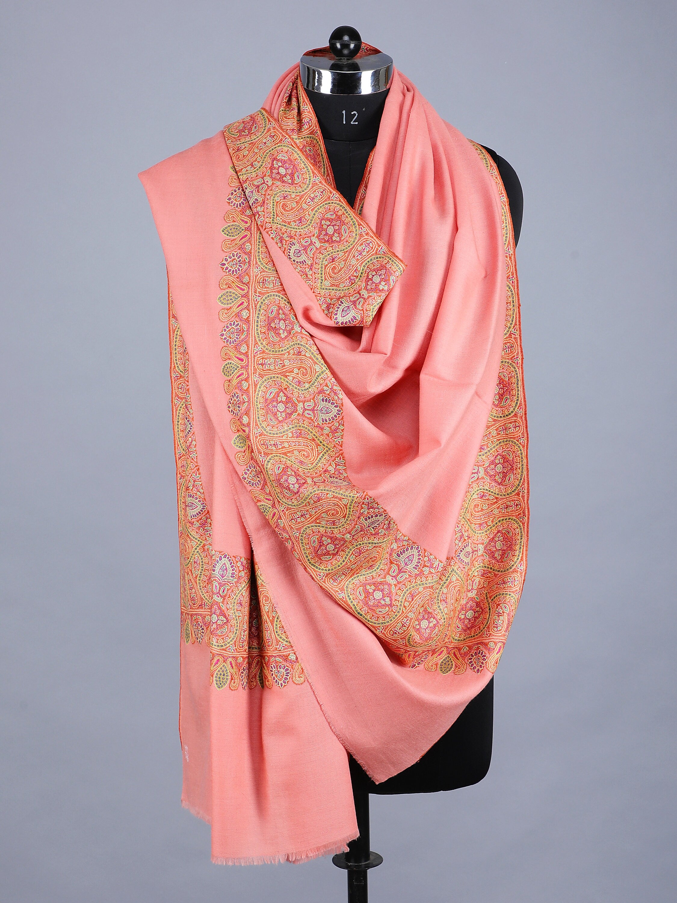 Scialle in pura pashmina color pesca | Ricamato a mano