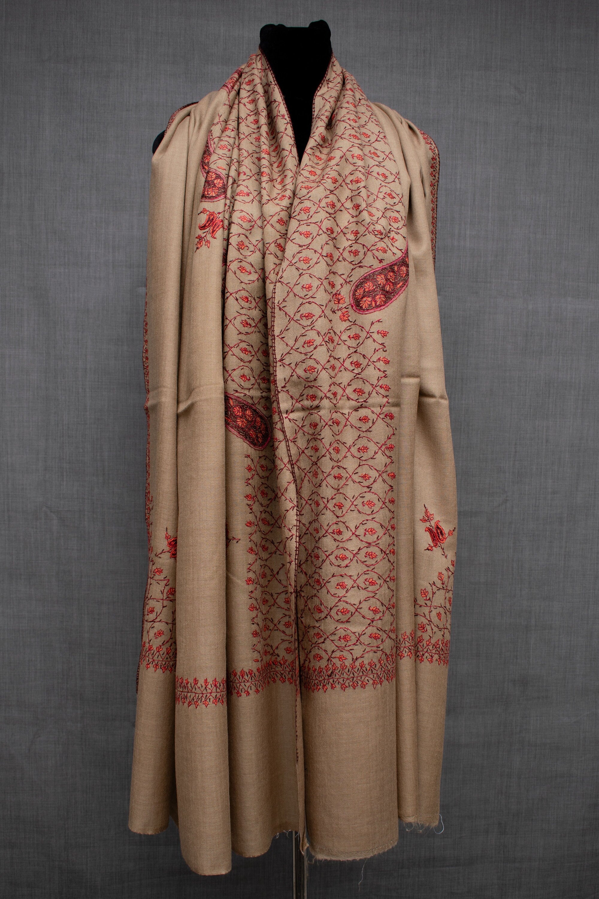 SALDI DEL LABOR DAY Design Paisley Ricamo a mano del Kashmir su scialle di lana pregiata
