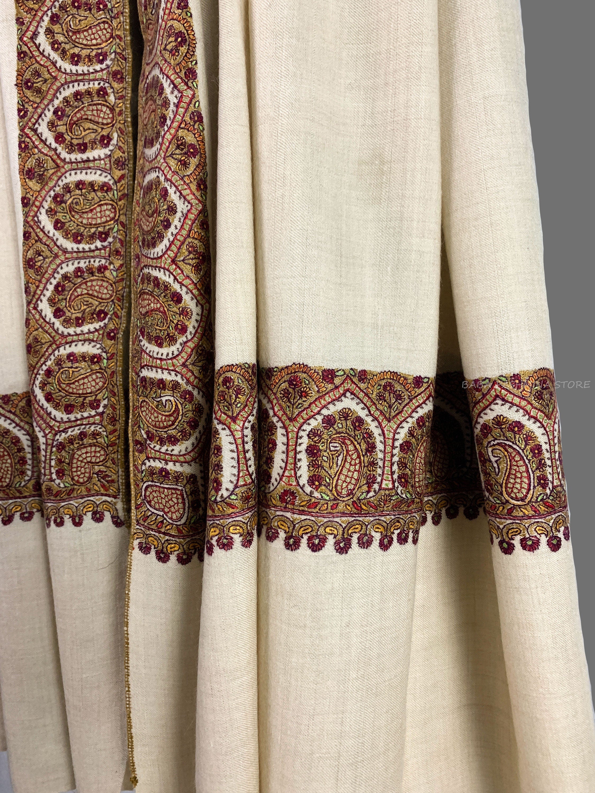 Châle de broderie à la main Pure Pashmina naturel fabriqué au Cachemire, tissé à la main