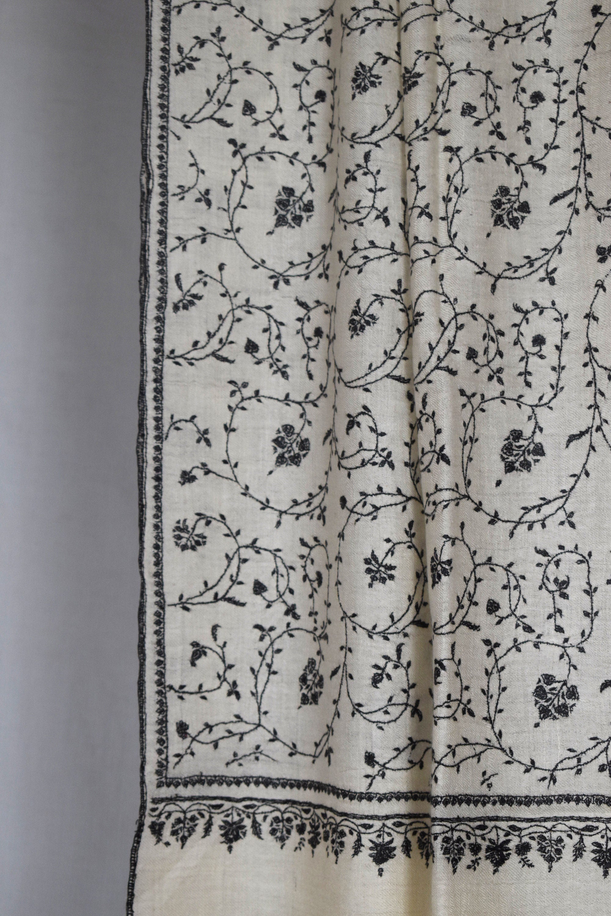 单色Sozni Pure Pashmina/Cashmere Scarf Wrap Jali,手工编织的手工织机和手工绣在克什米尔,豪华,杰作。