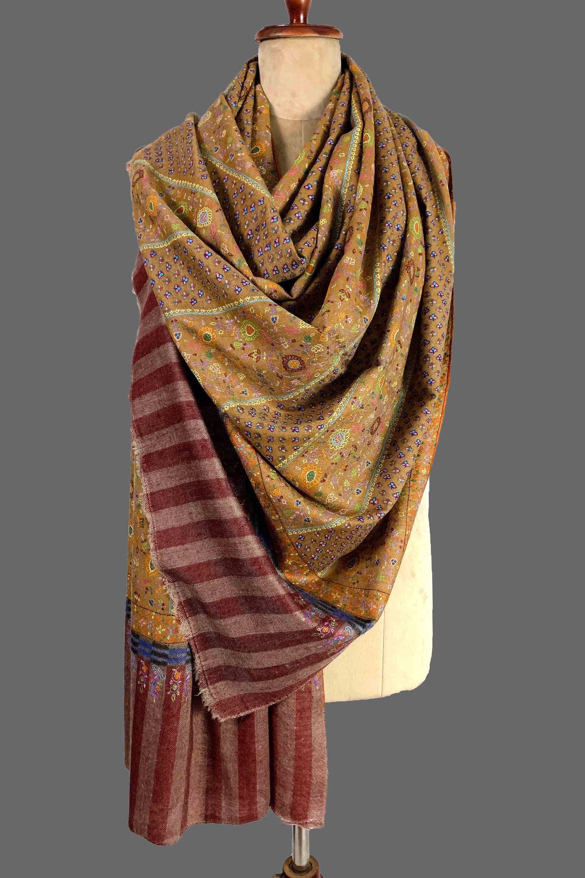 Scialle di pura Pashmina realizzato in Kashmir, tessuto a mano, ricamo a mano