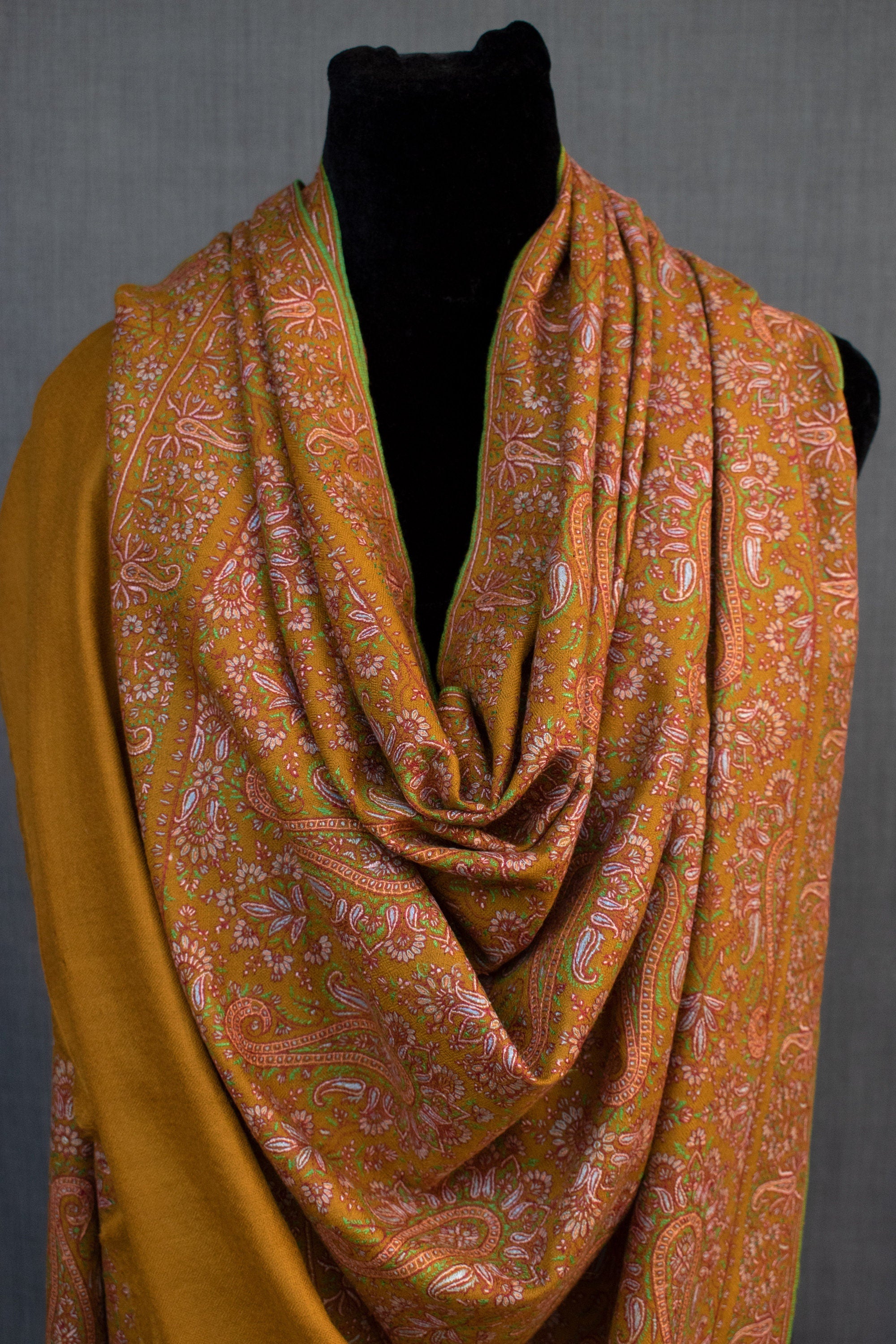 Scialle Gulistan Kashmir, Sozni Jamavar su Pashmina in puro cashmere, regalo cimelio, 40x80"