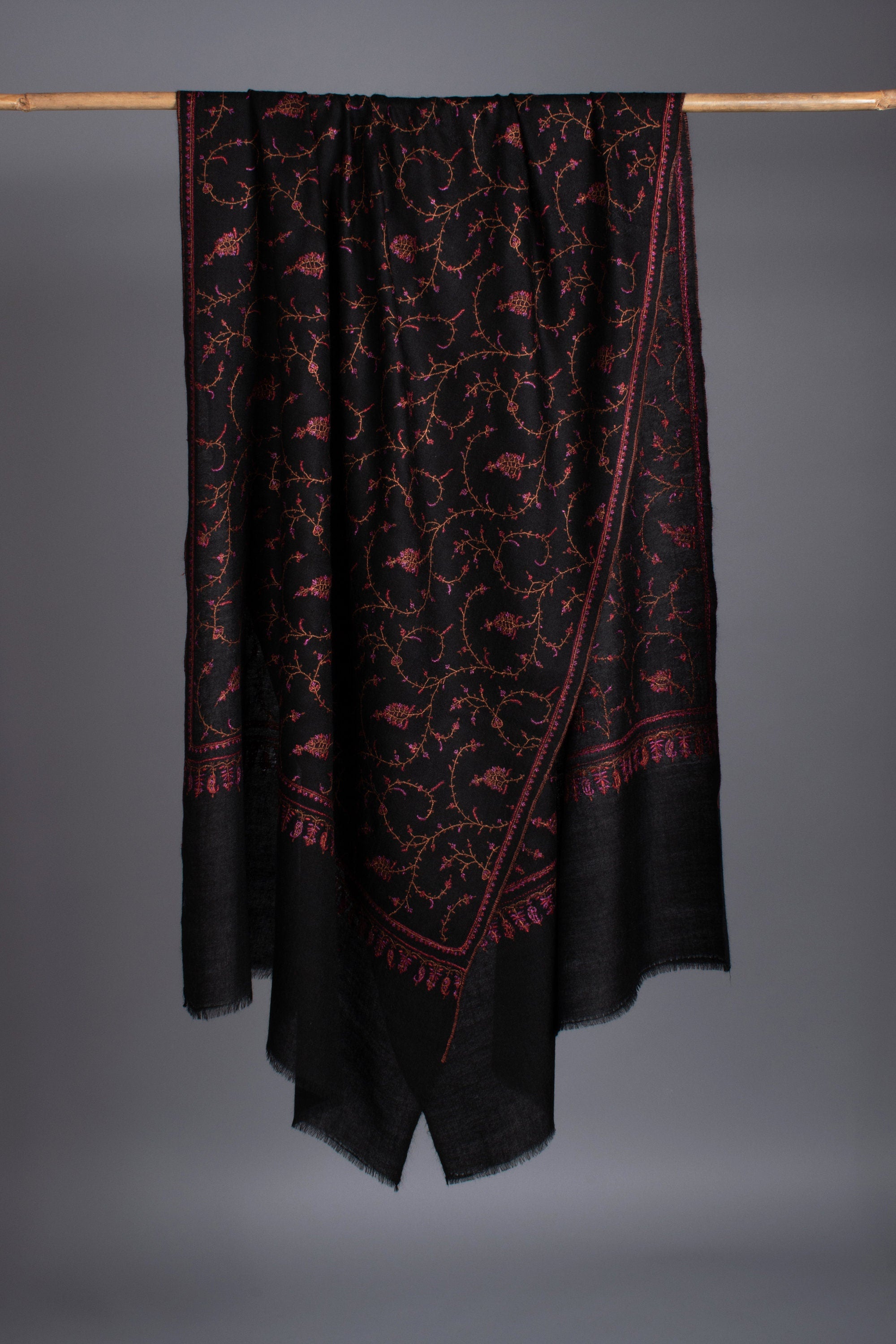 Foulards noirs, Pashminas super doux, broderies à l'aiguille, châles cachemiriens, écharpe de chèvre, 28x80" - TAWHITI