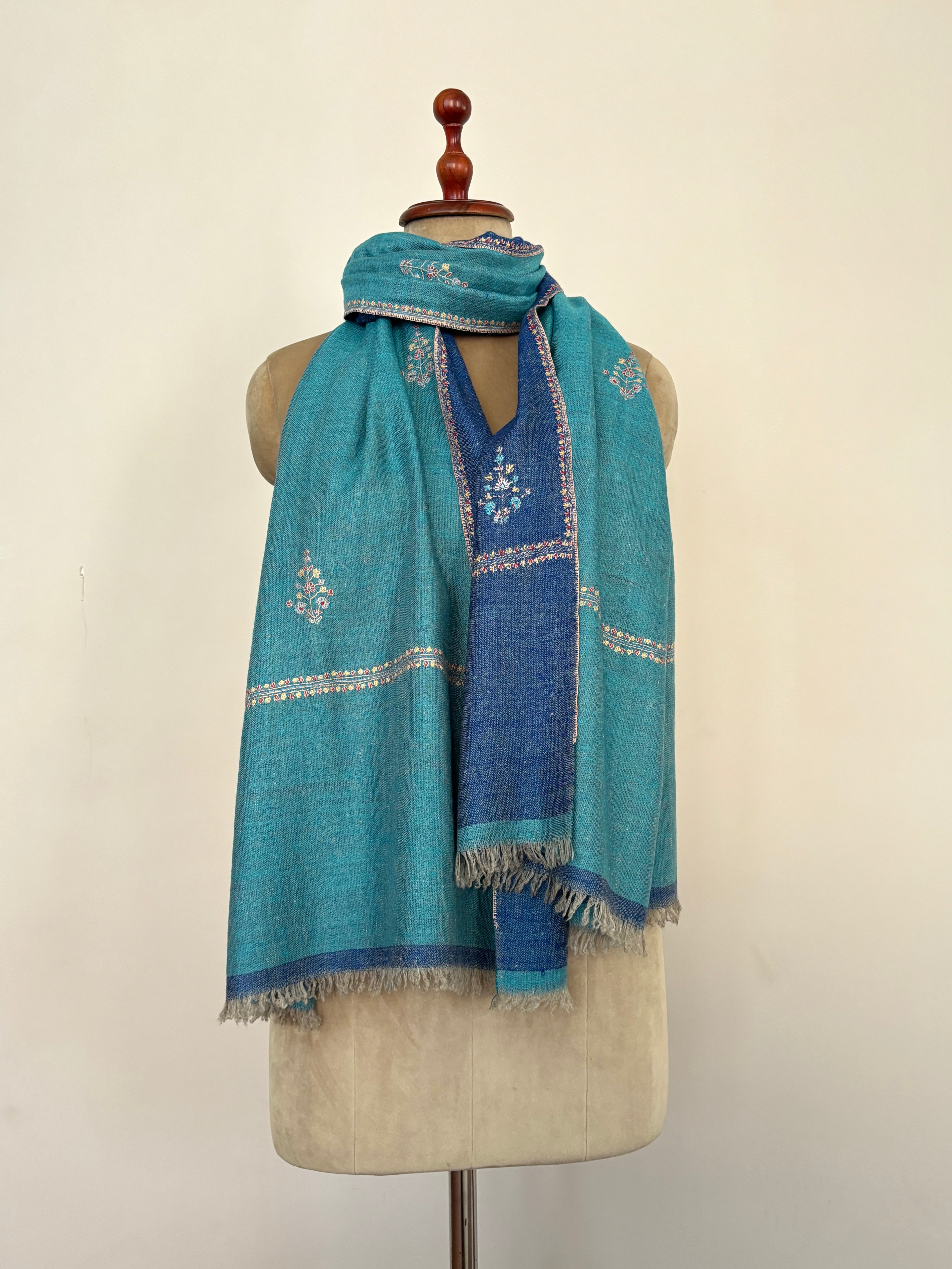 Écharpe Pashmina Brodée Dorukha Bleue