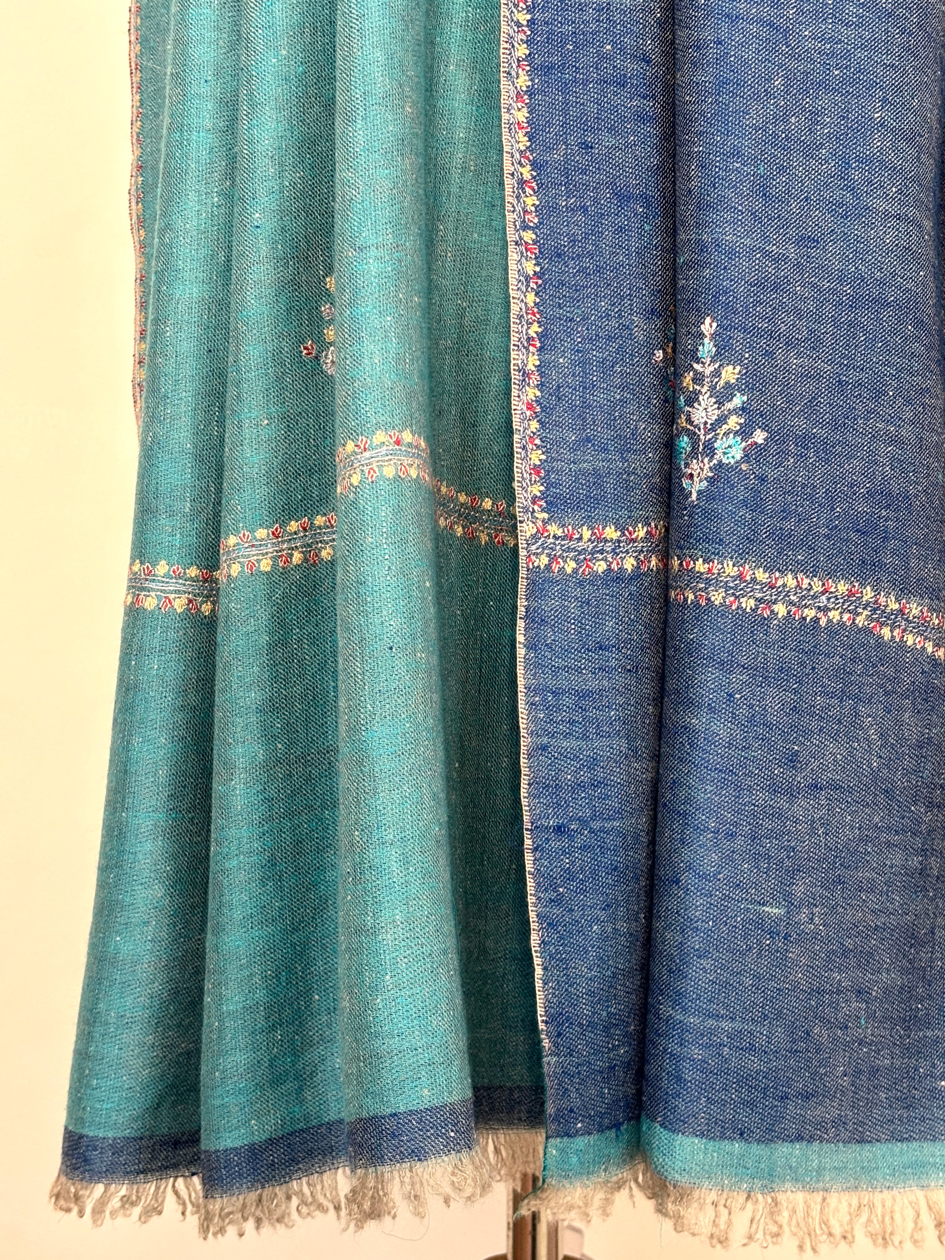 Écharpe Pashmina Brodée Dorukha Bleue