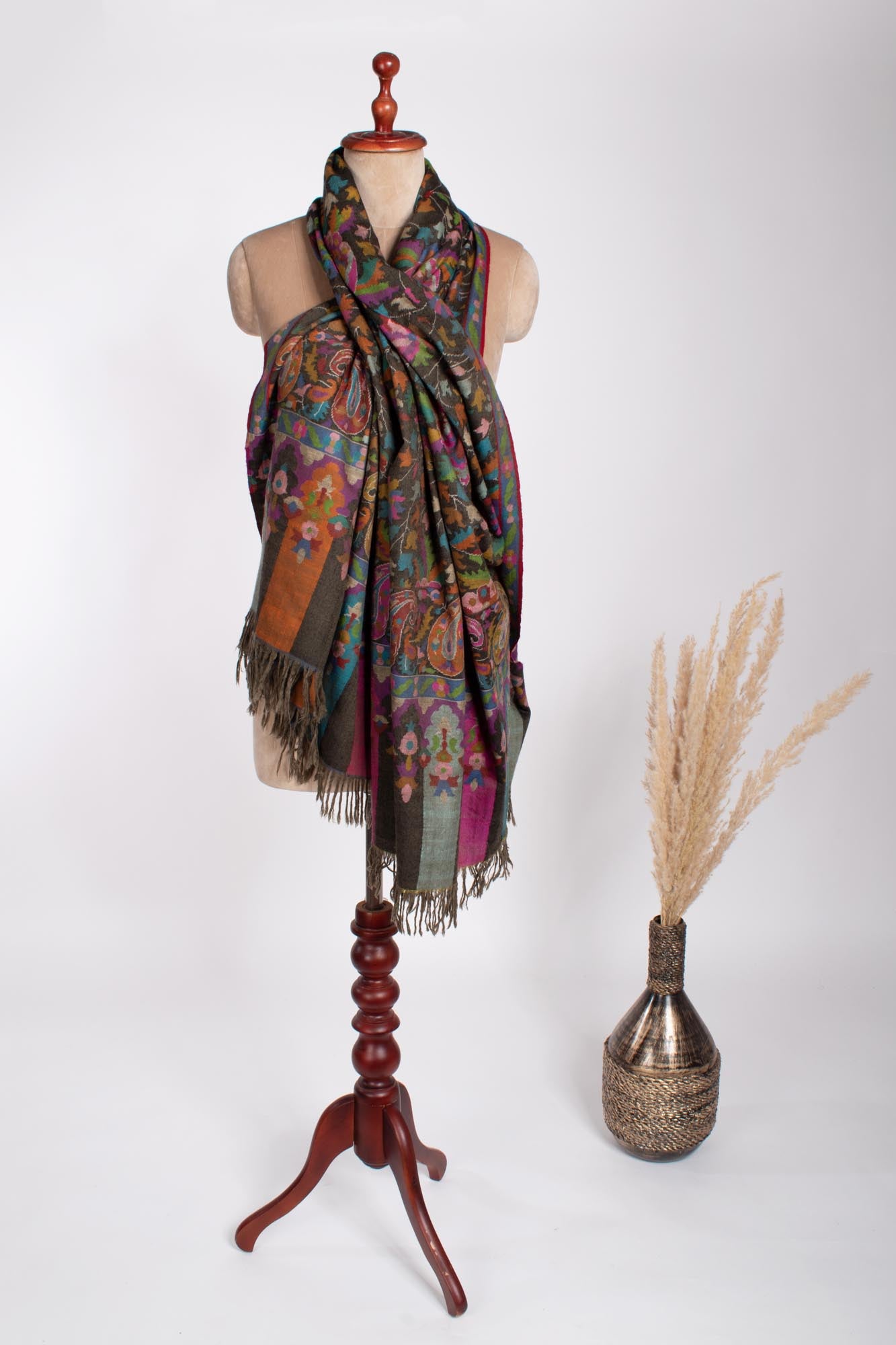 Black de carbone luxueusement chaud Kani Pashmina - Wisbech