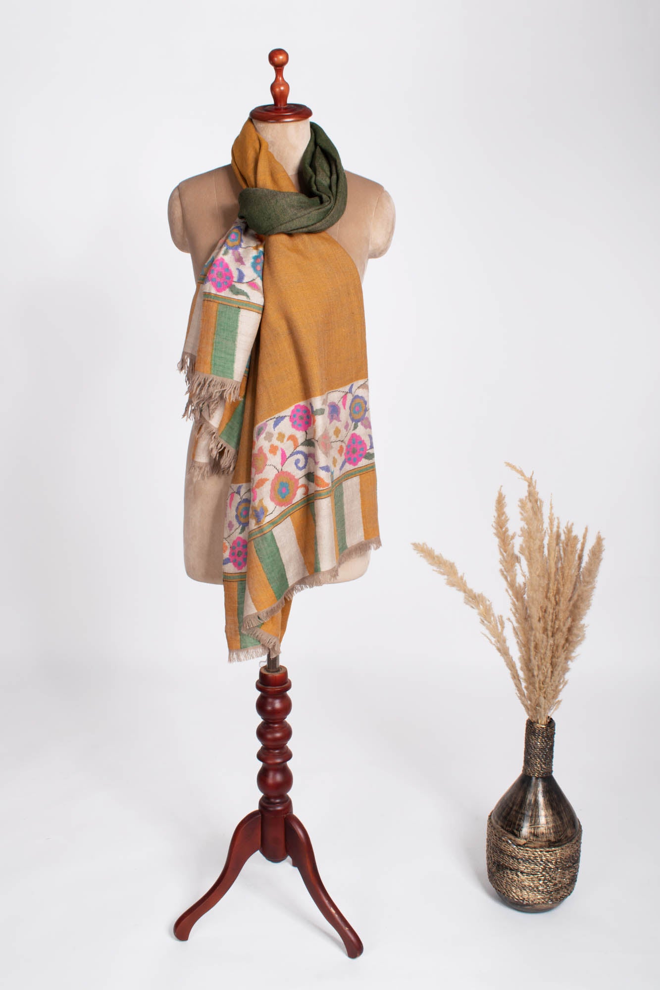 芥末绿色双阴影KASHMIRI KANI PASHMINA披肩-Nogales
