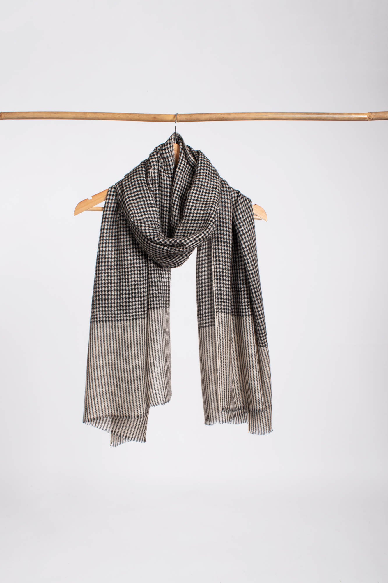 Foulard Cachemire Pied de Poule Blanc et Noir - HELENA